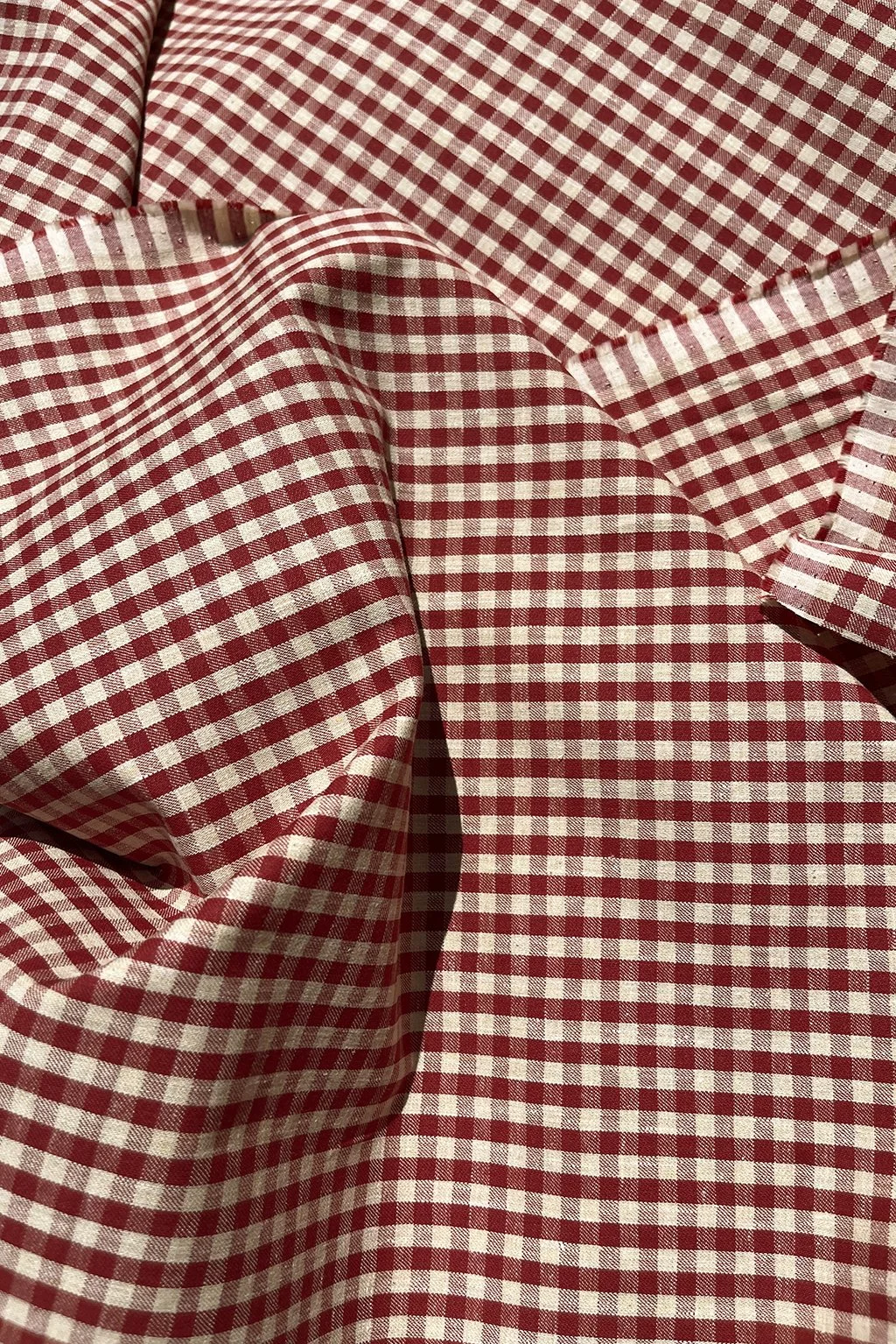Italian cotton gingham in sand beige and red1.jpg