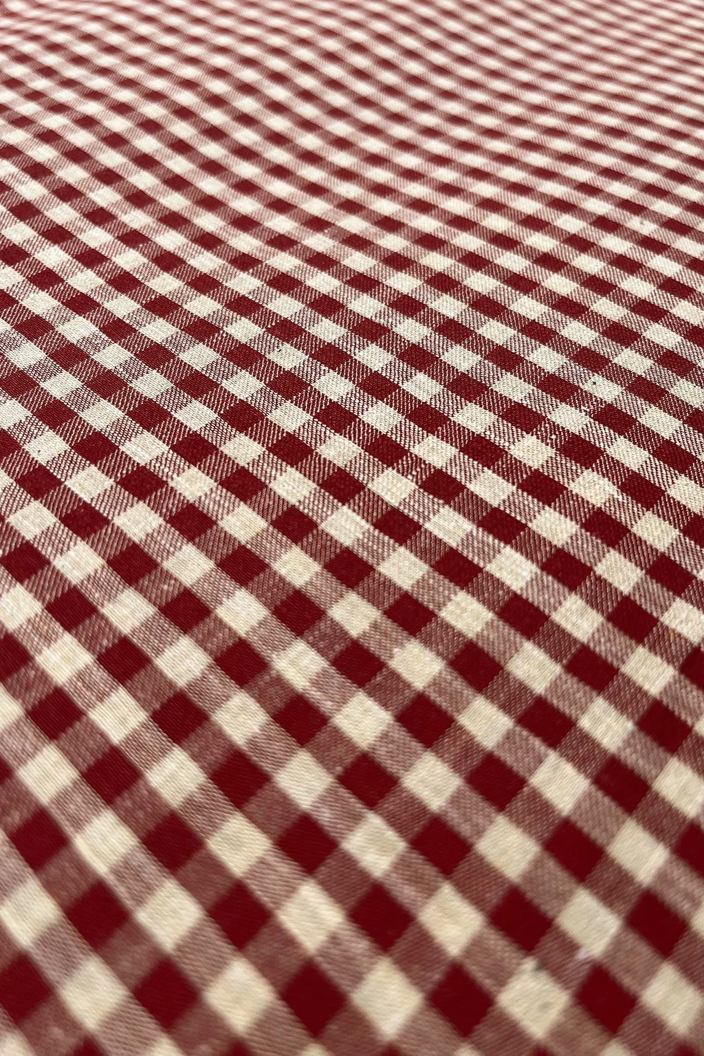 Italian cotton gingham in sand beige and red5.jpg
