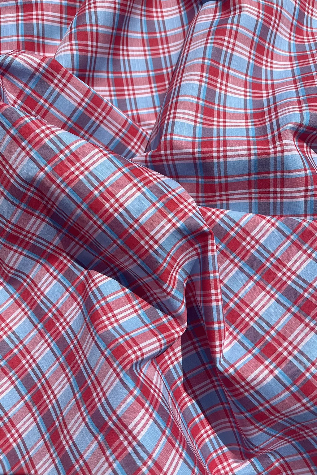 cotton shirting check in red and blue4.jpg