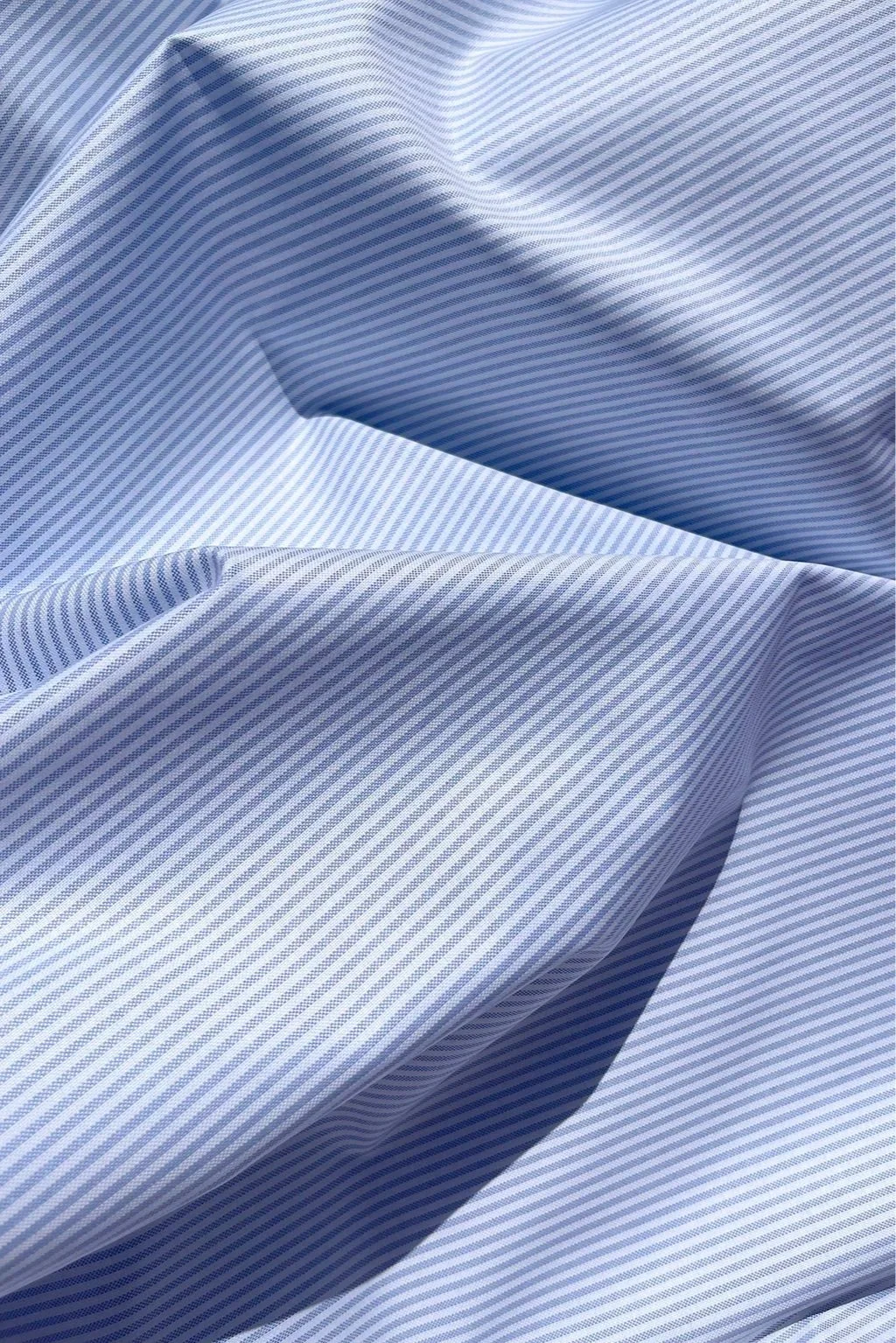 Oxford+cotton+mini-stripe+in+pale+blue+and+white9.jpg