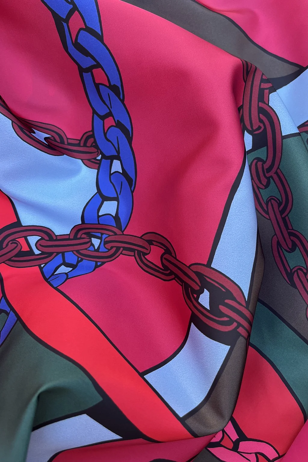 bologna with colourful chains print.jpg