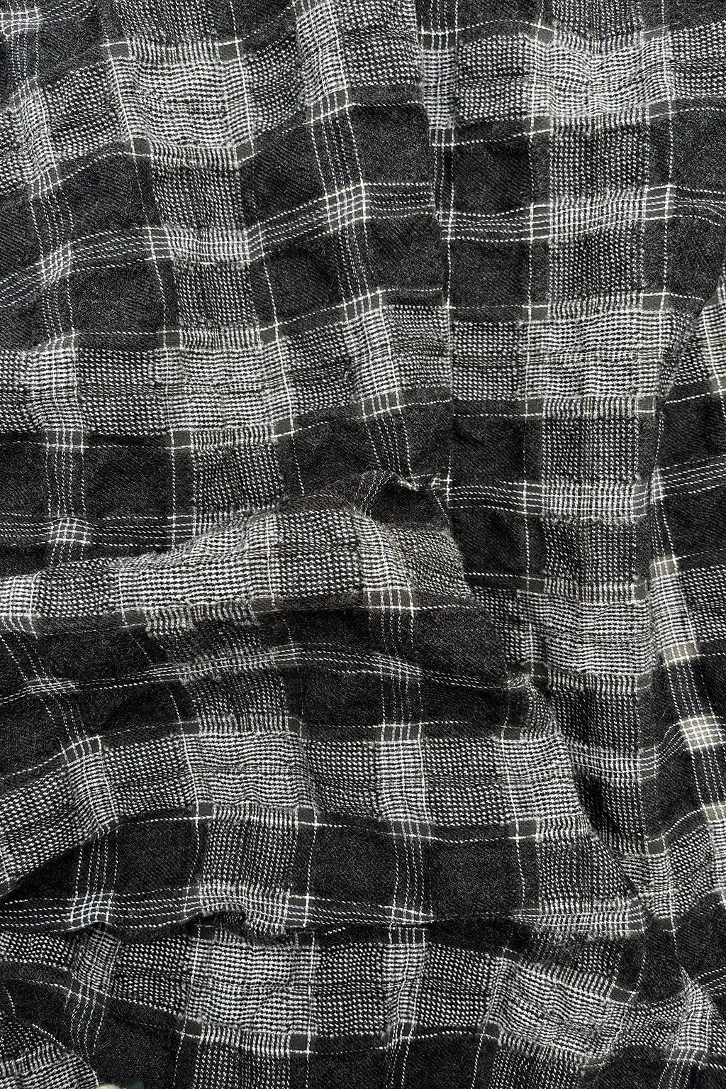 wool crepe lurex2.jpg