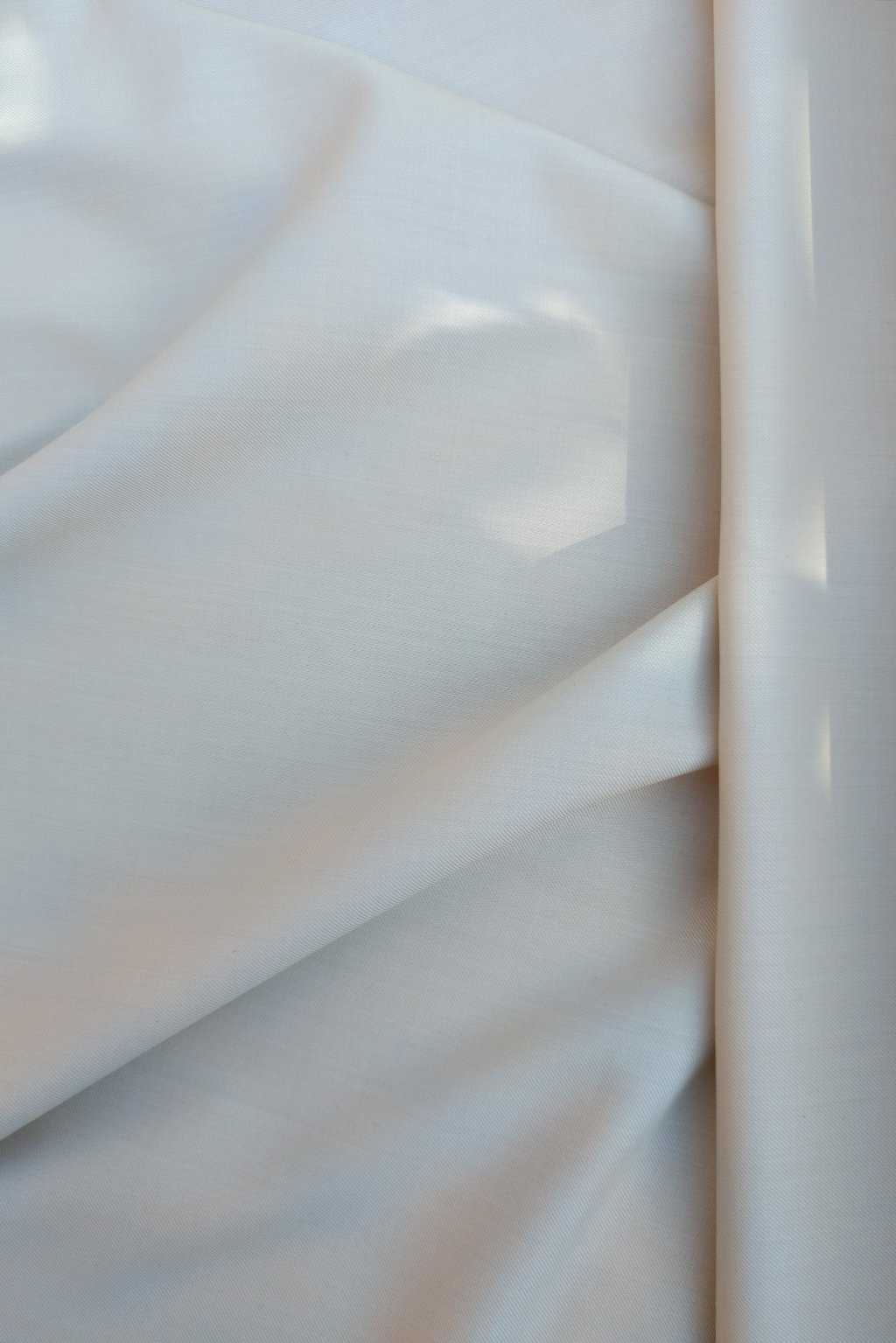 fine virgin wool in cream.jpg