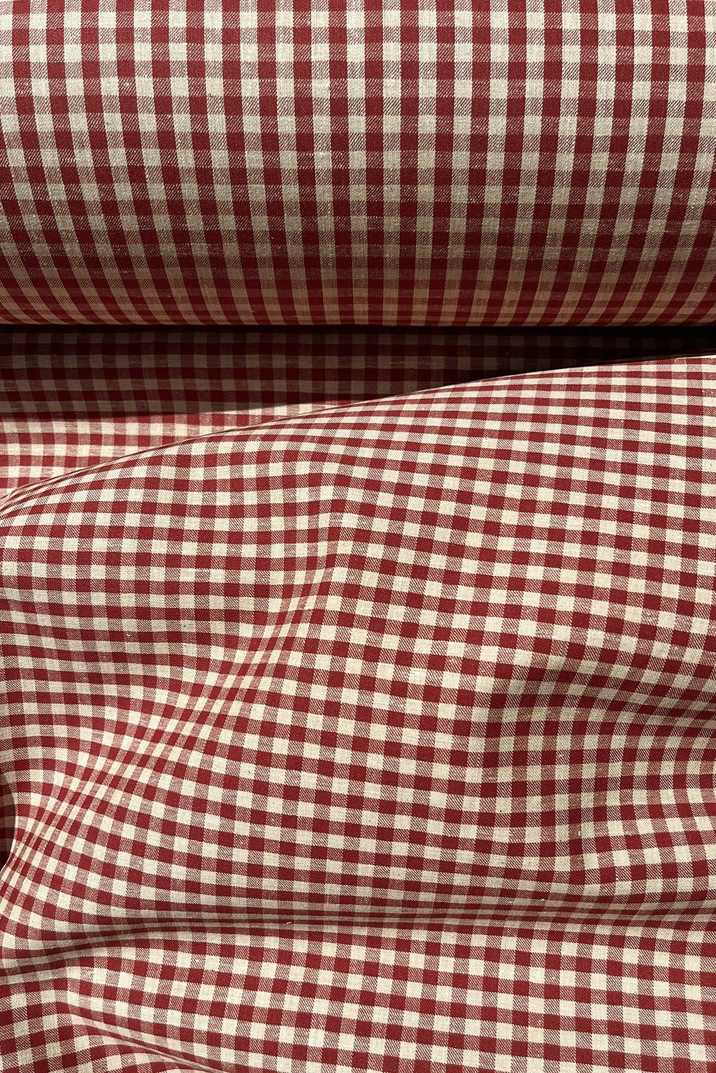 Italian cotton gingham in sand beige and red13.jpg