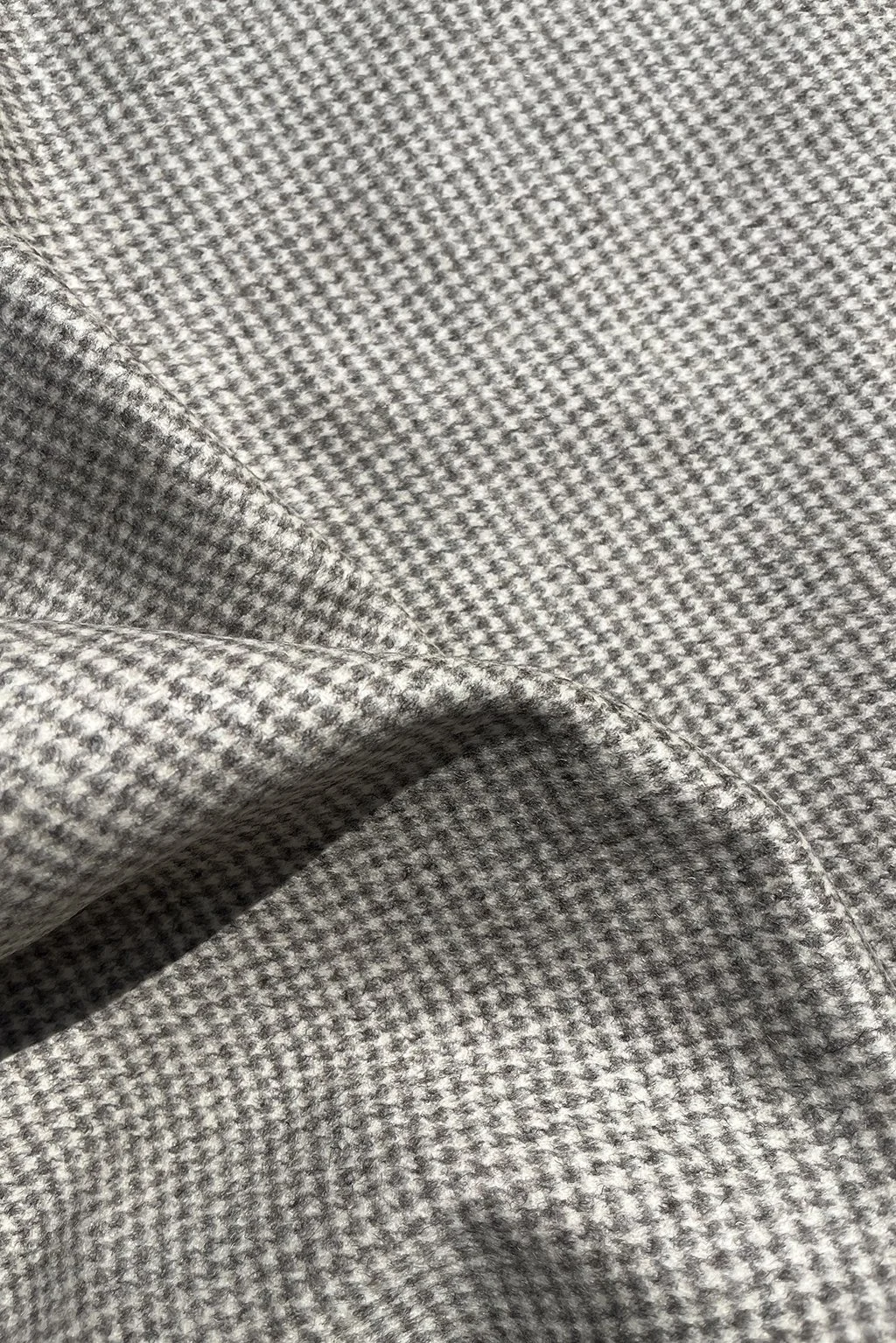 wool with houndstooth in beige and grey1.jpg
