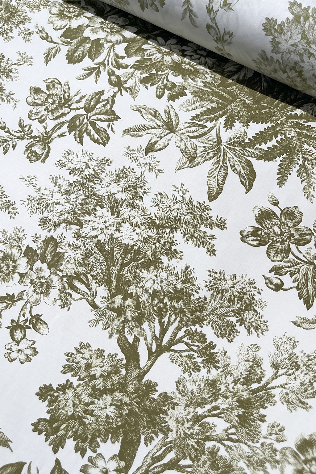 Italian cotton popline in white with a botanical print in fern green11.jpg