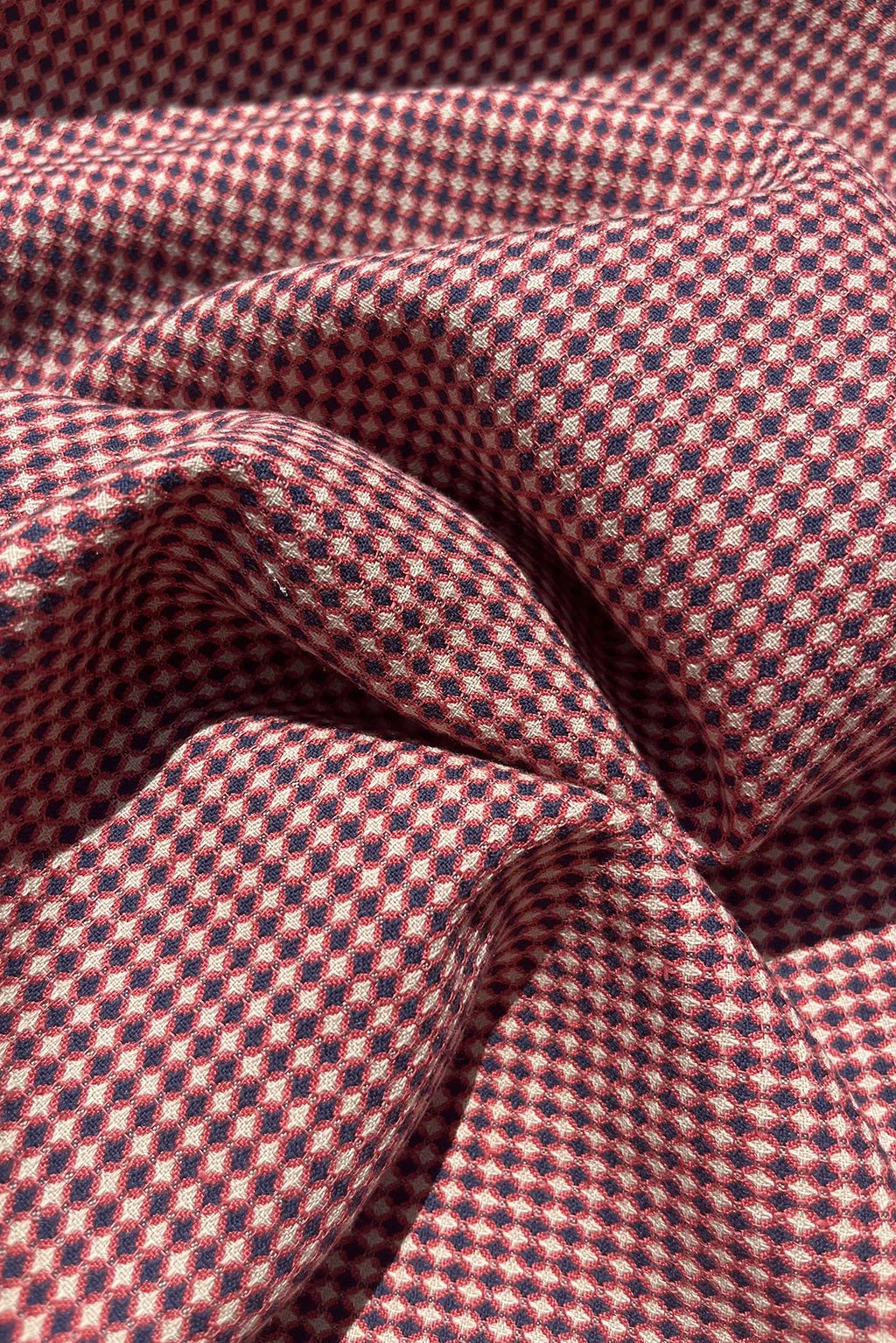 Linen blend jacquard in red, beige and navy mini diamond13.jpg