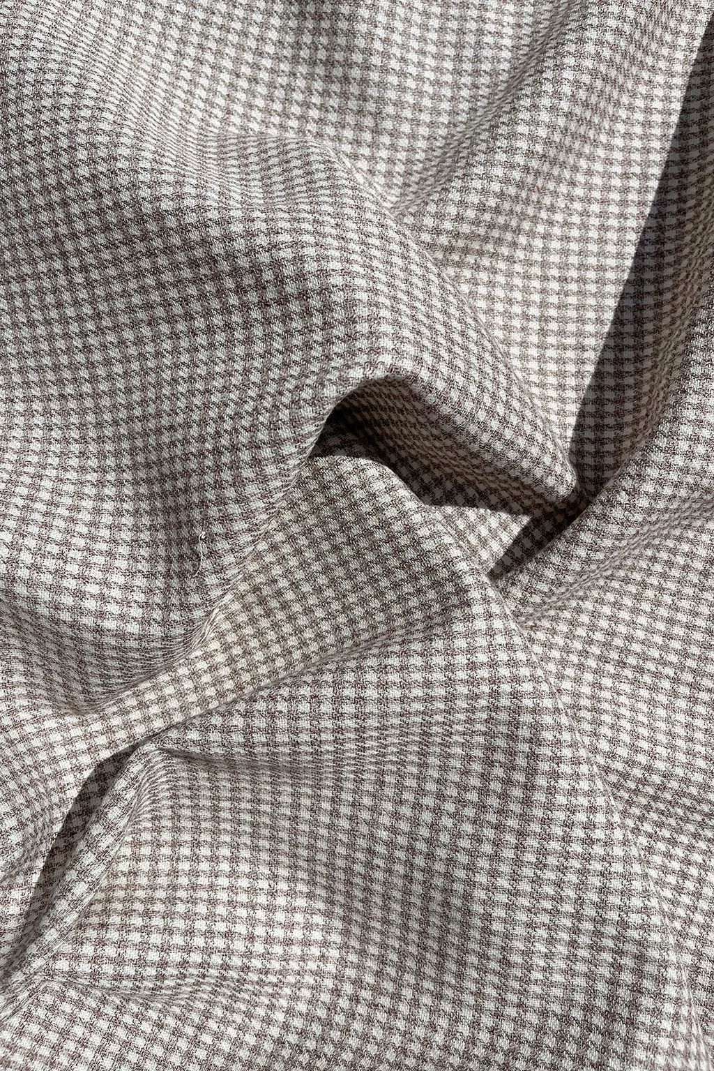 Cotton:Linen blend mini-houndstooth in fawn and off-white7.jpg