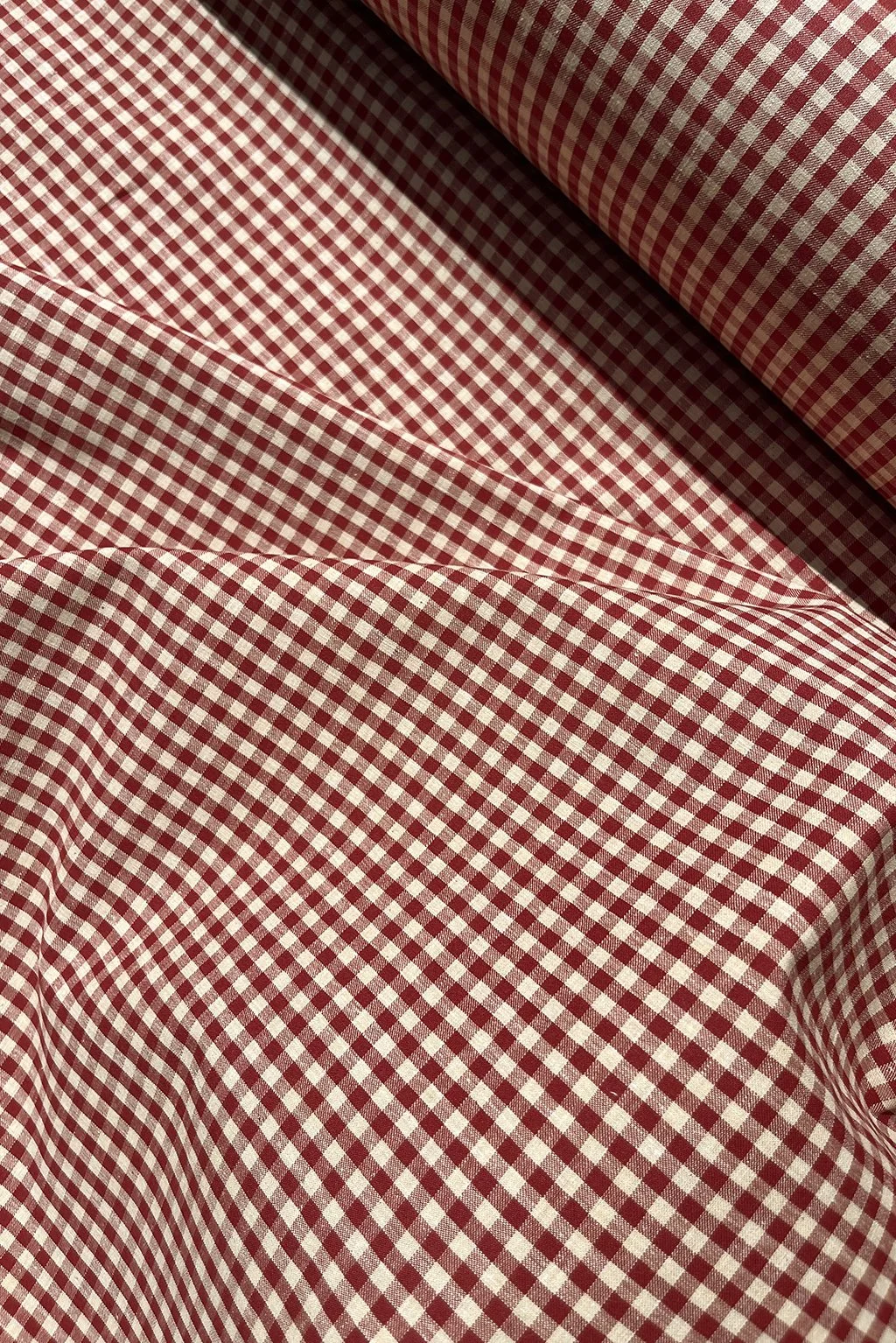 Italian cotton gingham in sand beige and red c.jpg