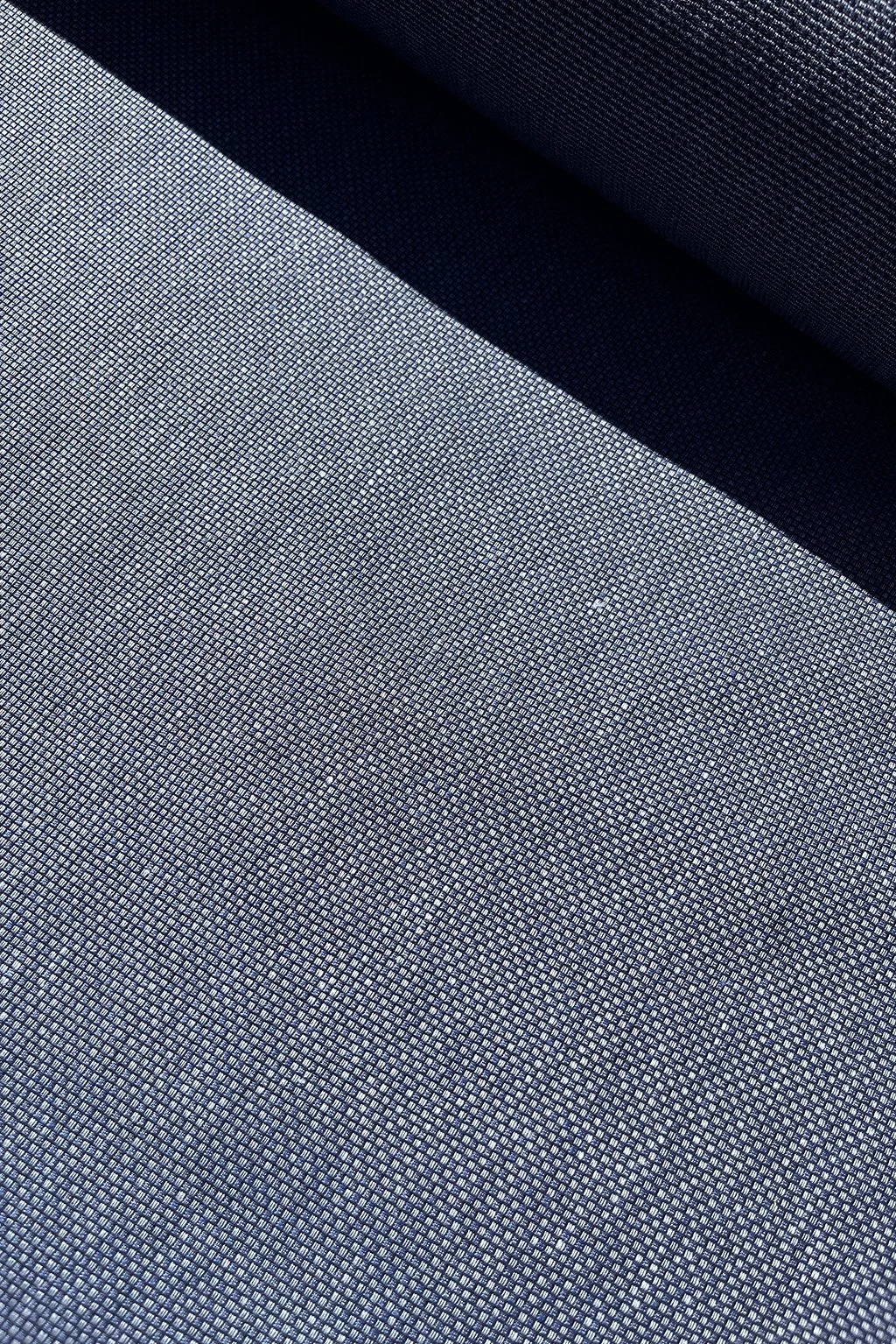 Italian Linen:Cotton blend woven mini-check in midnight blue5.jpg