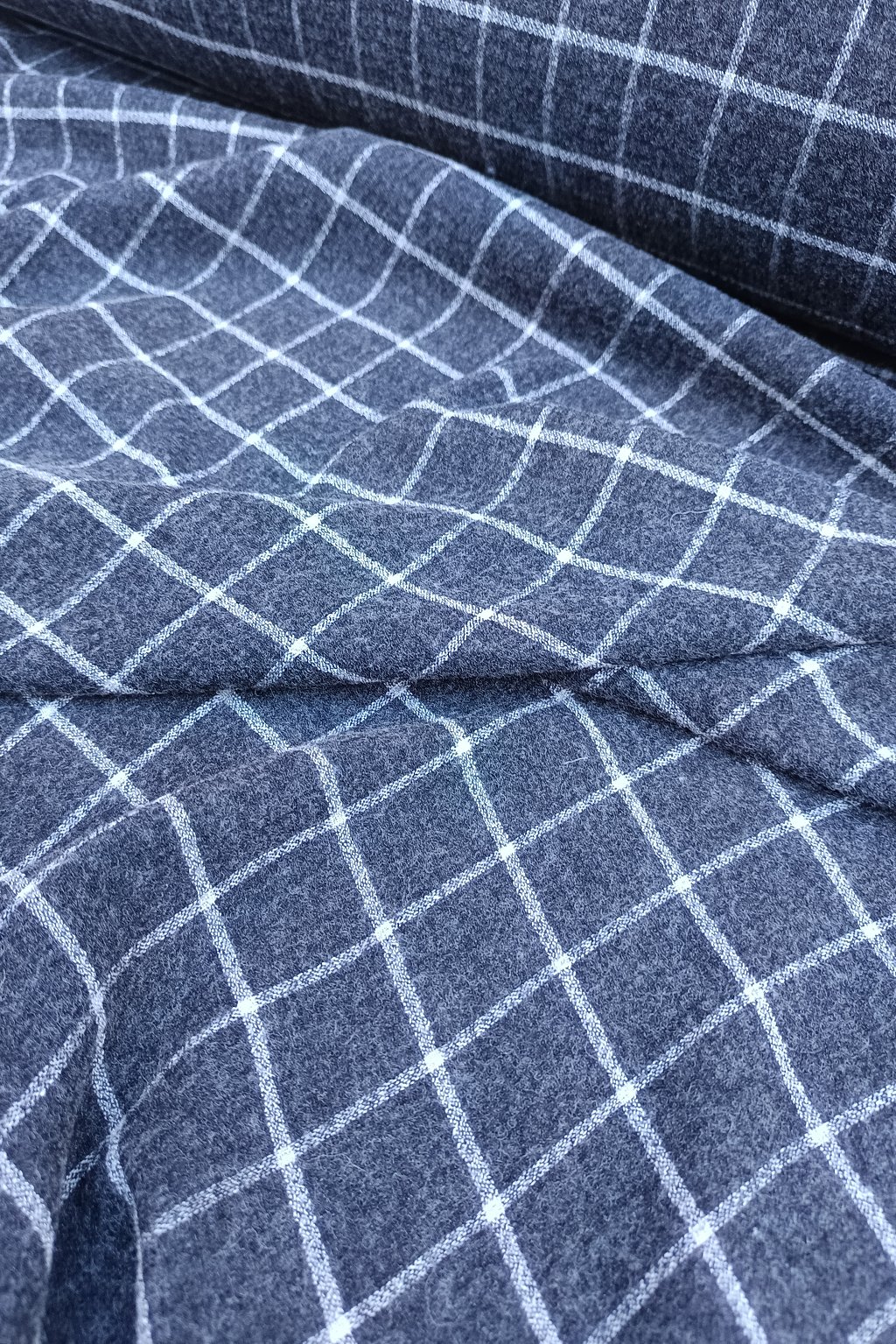 wool crepe in grey with white checklines5.jpg