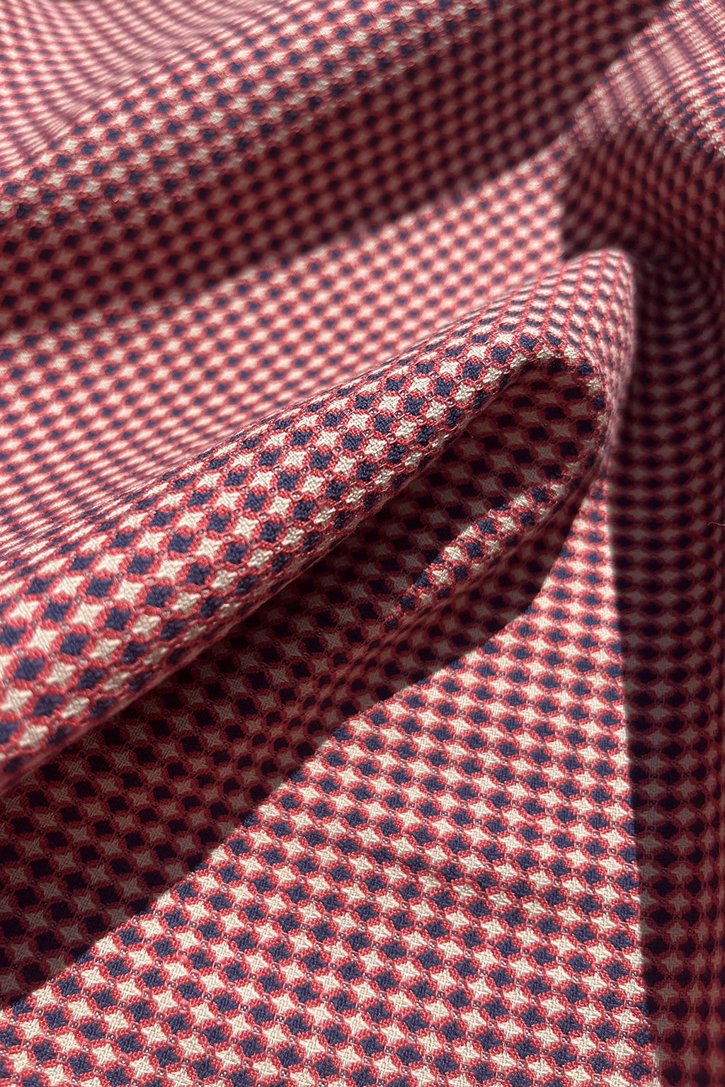 Linen blend jacquard in red, beige and navy mini diamond10.jpg