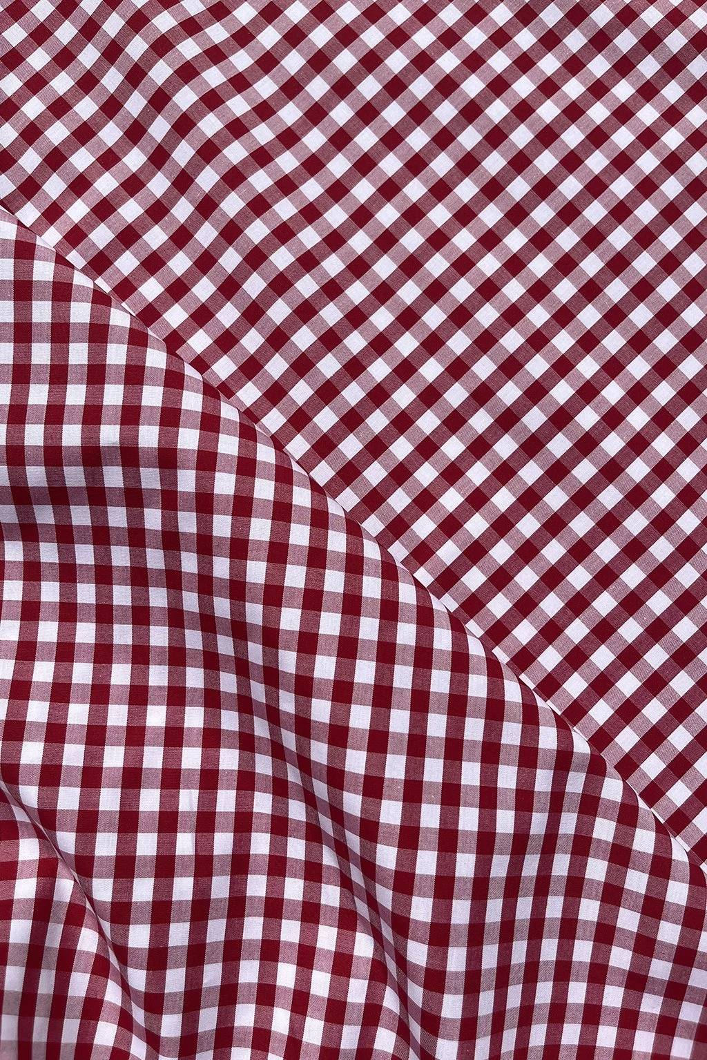 Italian Cotton gingham in red and white4.jpg