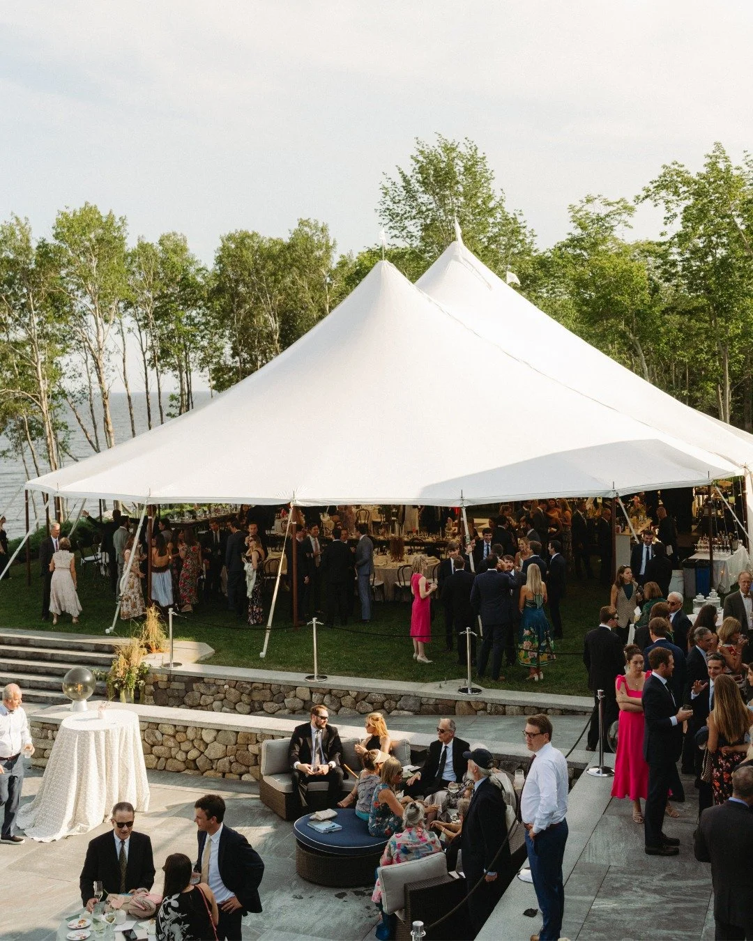 Last year scenes from Caroline and Chas&rsquo;s July wedding in Maine: sculptural florals, candelabras draped in amaranthus, great food, good fashion, and late-night milkshakes on a full dance floor

Photo: @harper.photo.co
Venue: @theedgemaine
Flora