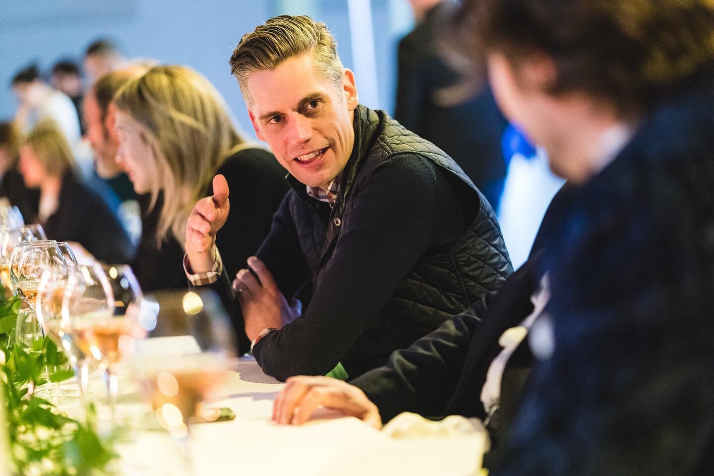 🙌 Meet the newest member of Team Canada Bike to Care
en Bourgogne! 🇨🇦
⠀⠀⠀⠀⠀⠀⠀⠀⠀
Jordan Alessi is a Toronto-born Sommelier who was in a previous life, The Wine Director of all Chase Hospitality Group of Restaurants and Cafe Boulud at The Four Seaso