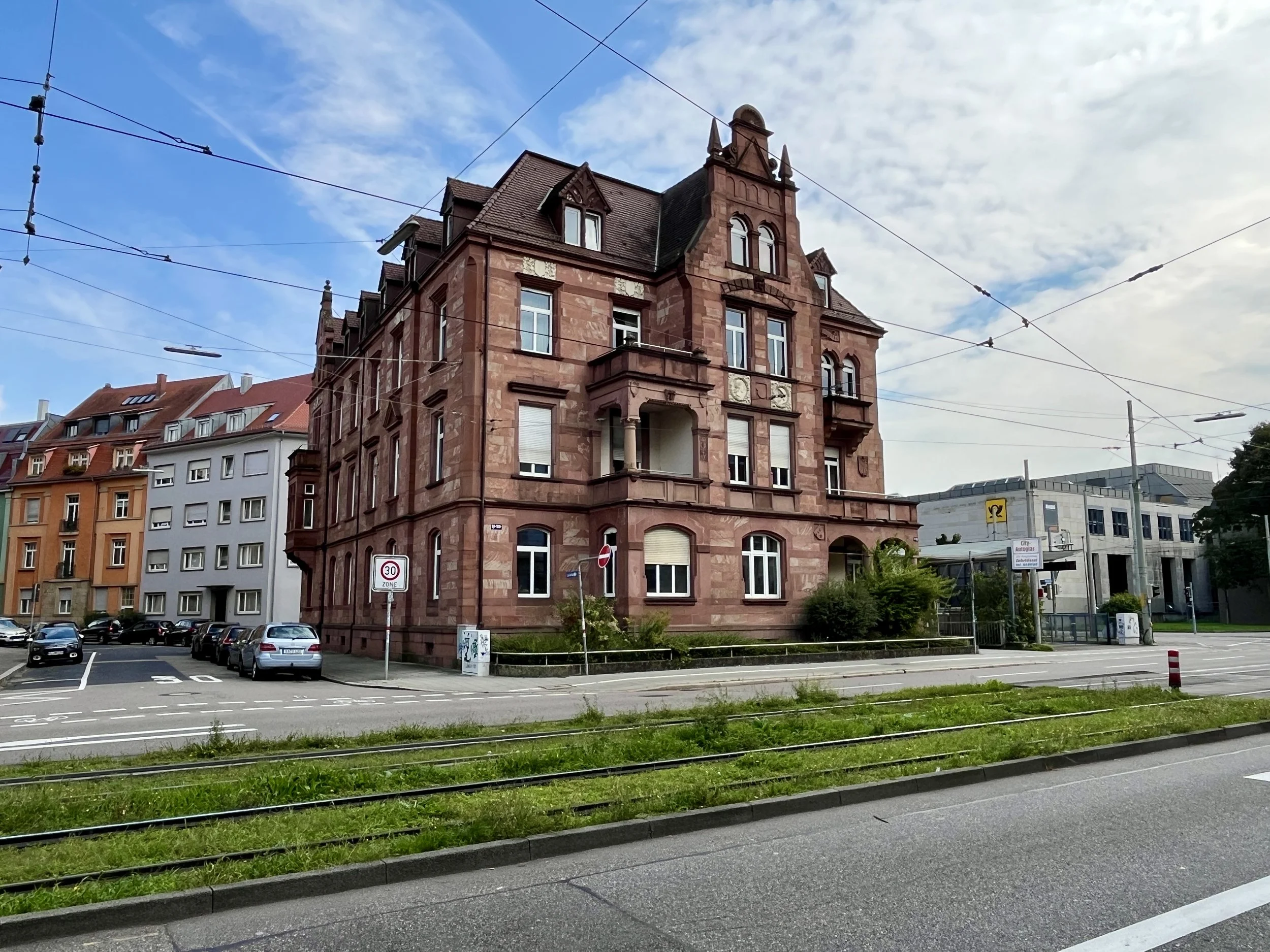 Denkmalgeschütztes Geschäftshaus in karlsruhe-Gewerbeimmobilien Karlsruhe Landauf & Co.