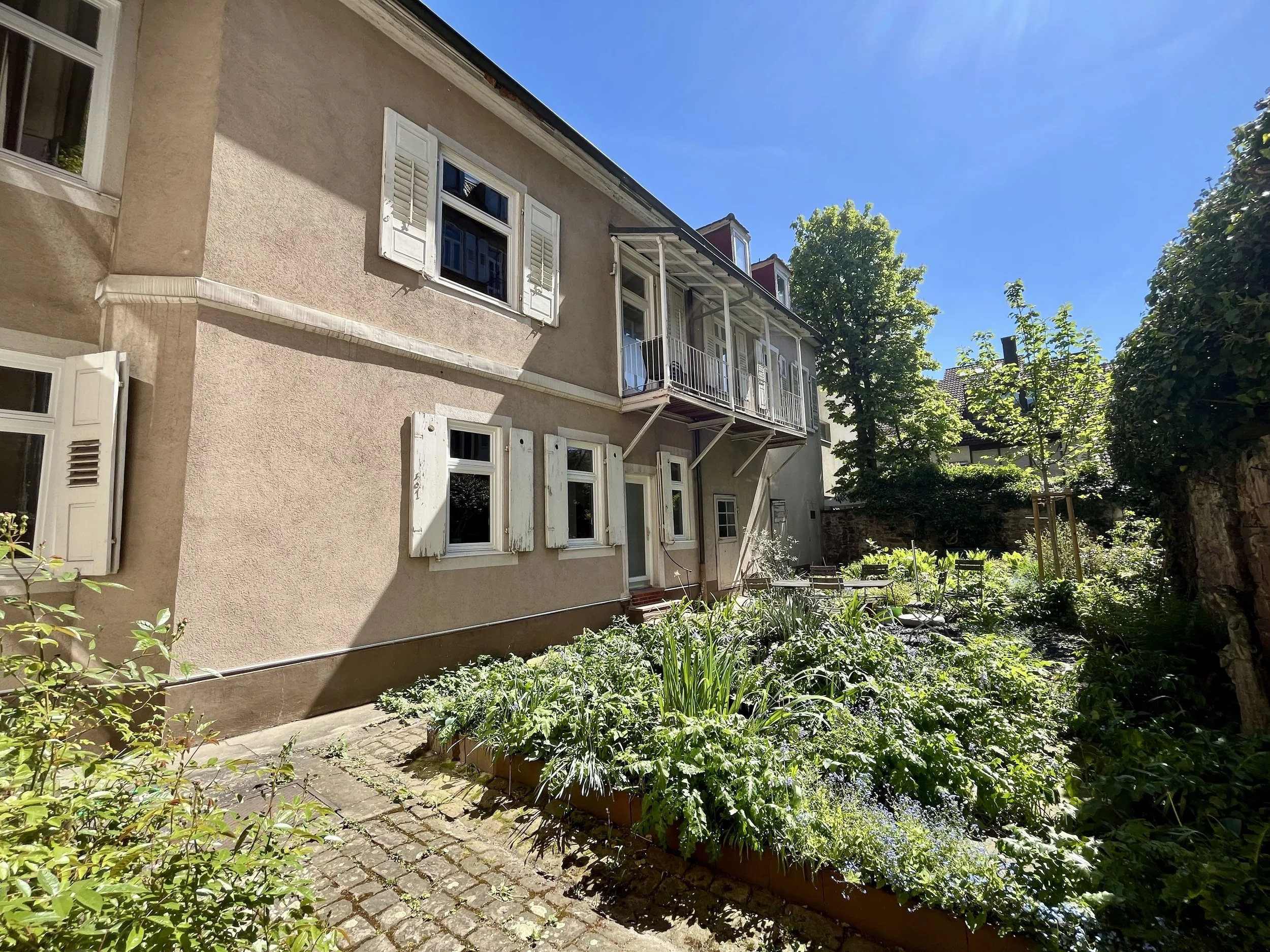 Remise eines Altbau-Mehrfamilienhauses in Karlsruhe--Landauf & Co. Immobilienmakler in Durlach