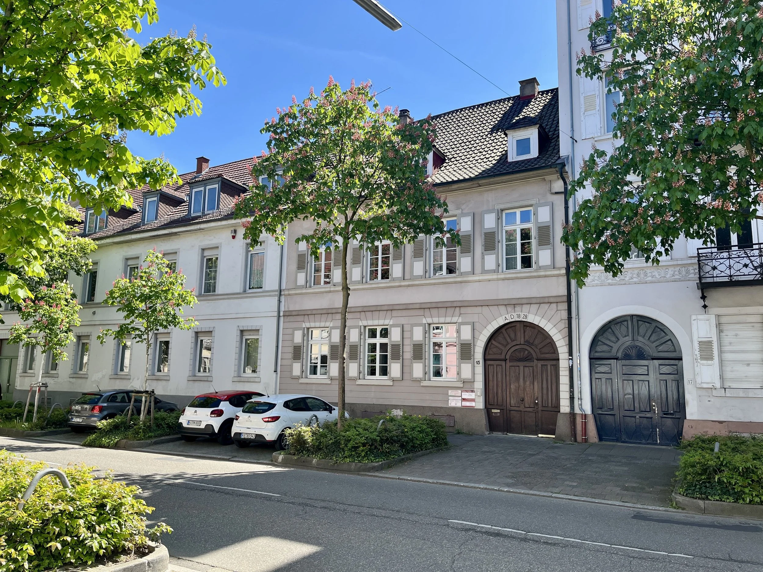 Denkmalgeschütztes Mehrfamilienhaus in Karlsruhe-Landauf & Co. Immobilienmakler in Durlach