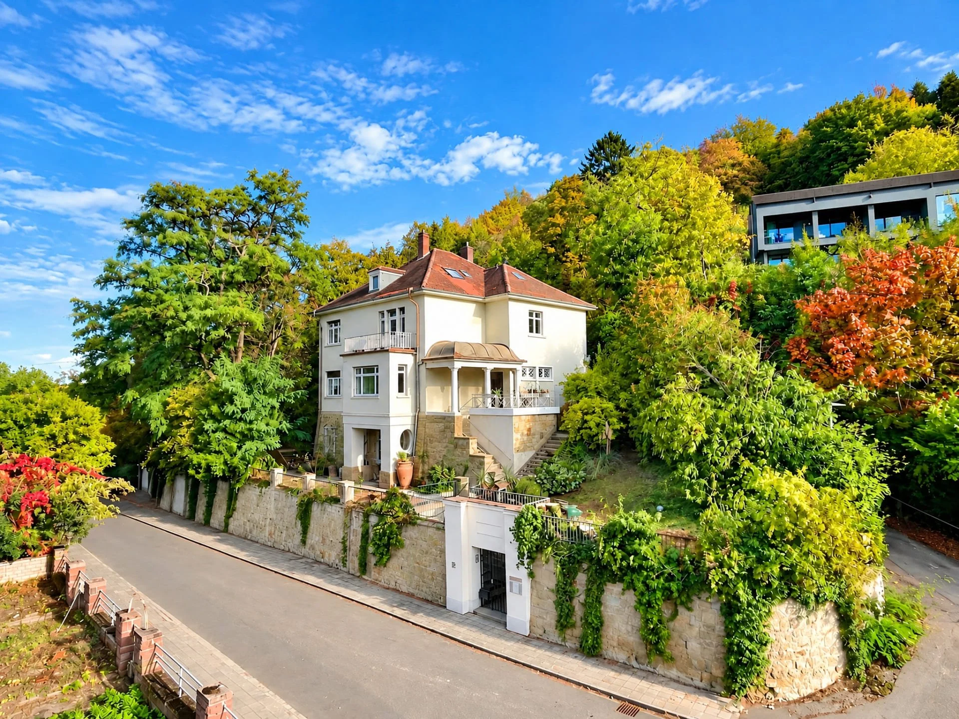 Villa am Turmberg in Durlach. Immobilienmakler in Durlach Landauf & Co.