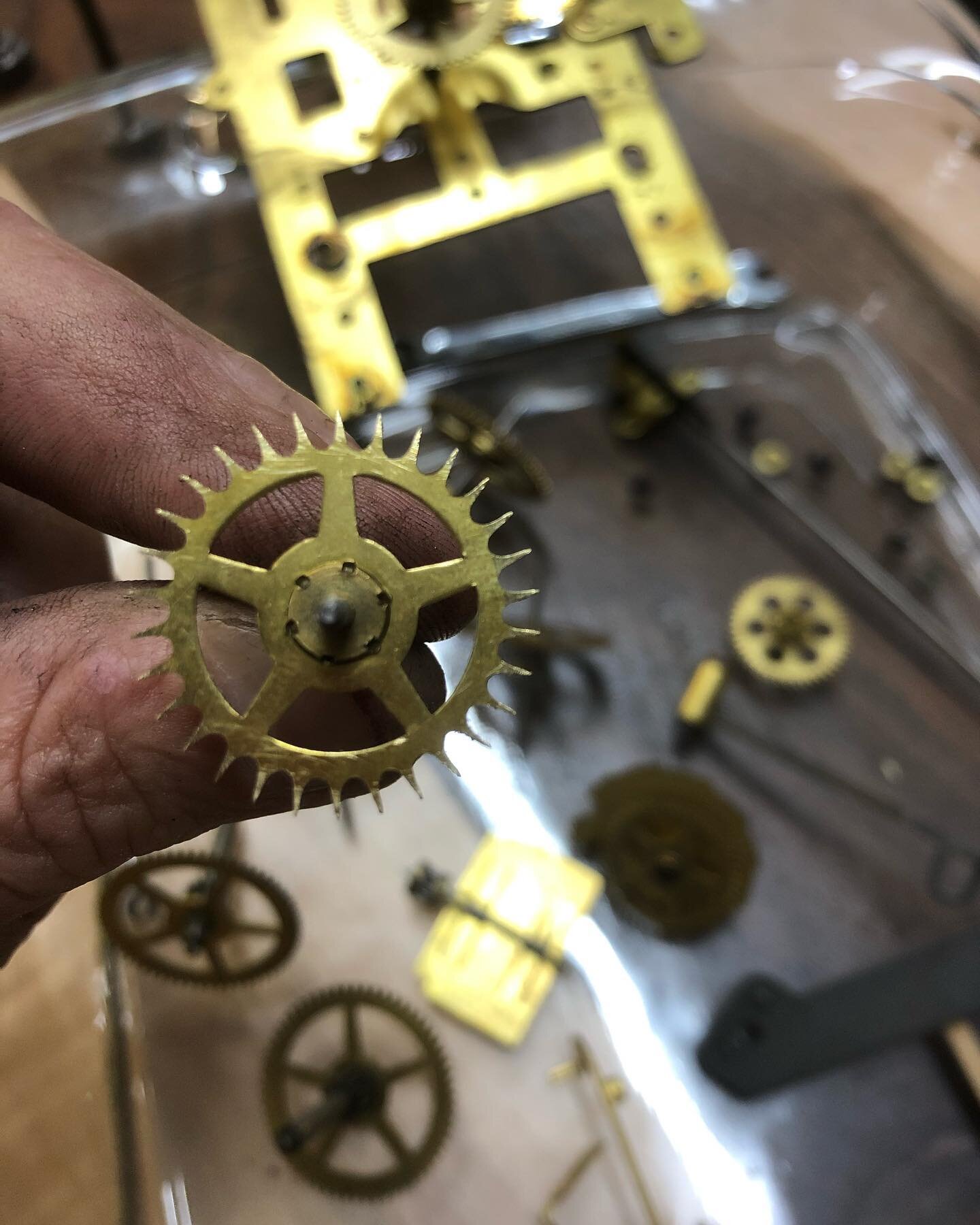 Figuring out the problem is generally more difficult that solving it. #problemsolved #seththomasclock #antiqeclock Okay, back to bicycle frames.
