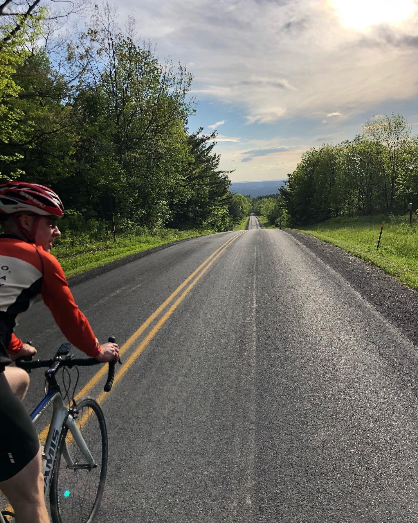Open view of Seneca Lake Valley from a bit of the pavement within the NatiFo Forty. Next Saturday 5 June! Registration closes 8:pm Friday 4th. No day of registration. Bring something to toss on the grill and stick around for live music from #brettbea