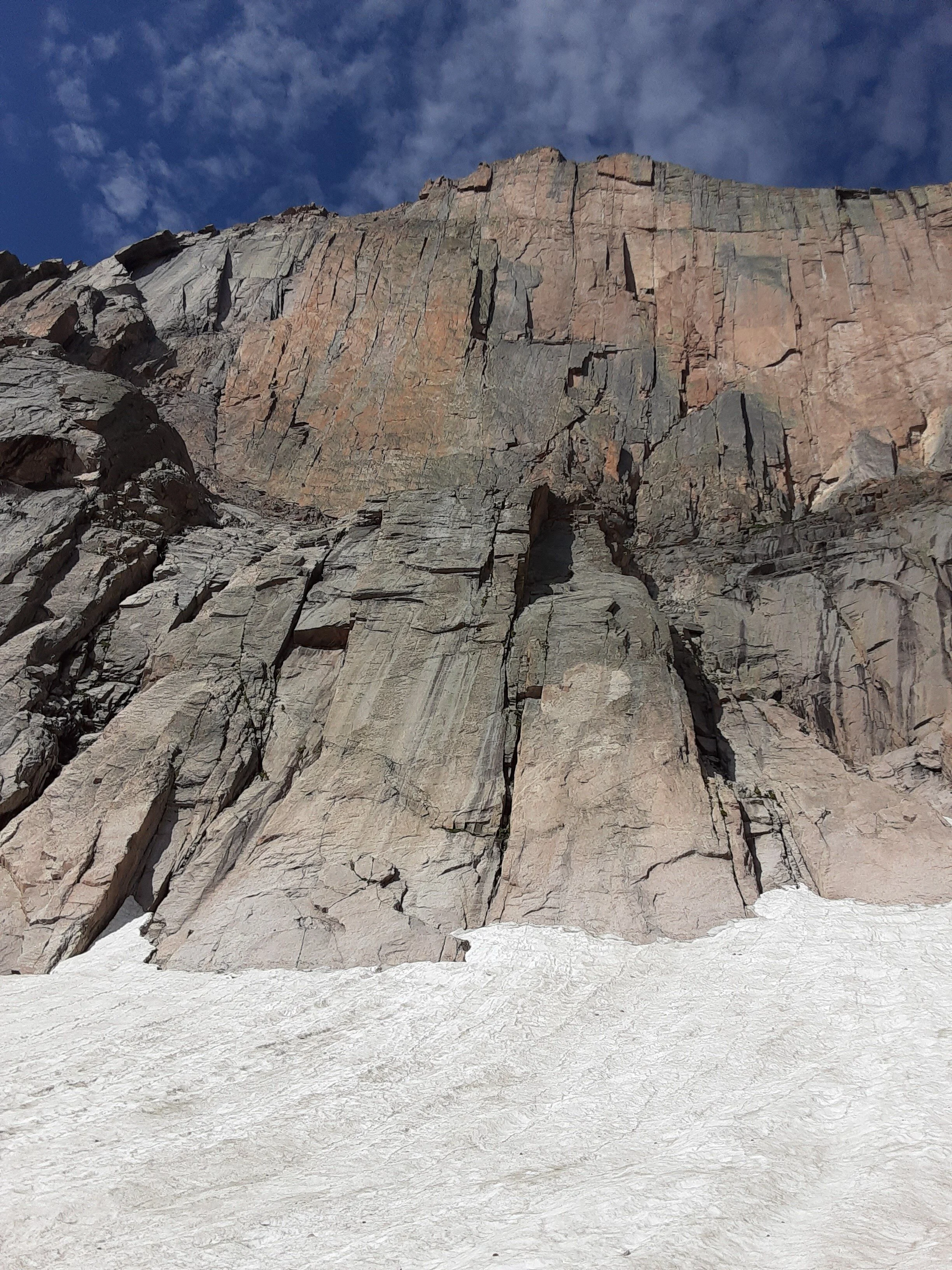 Looking at the North Chimney, about to start Black Dagger