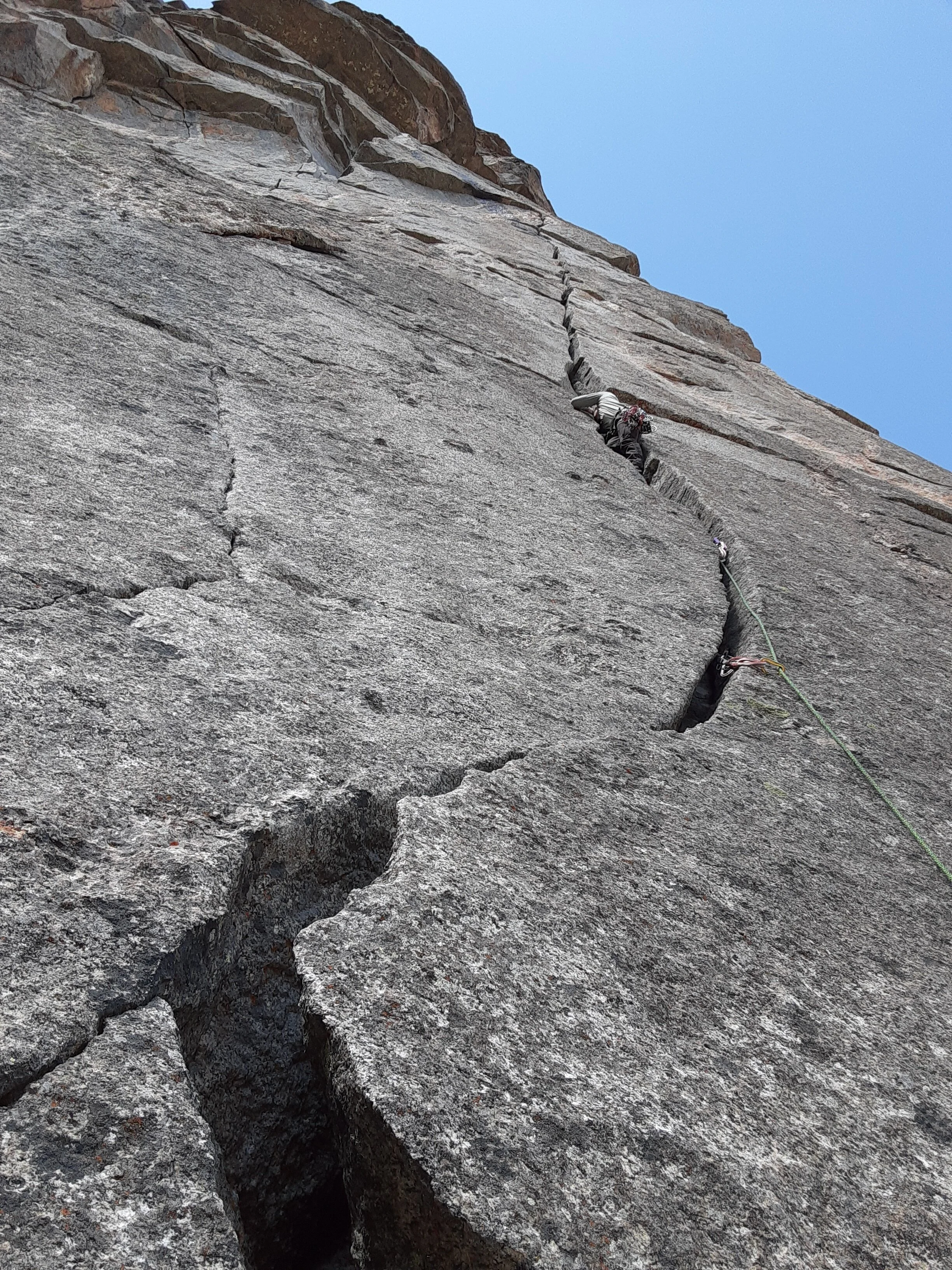 Don getting Alpine AF on Road Warrior Offwidth