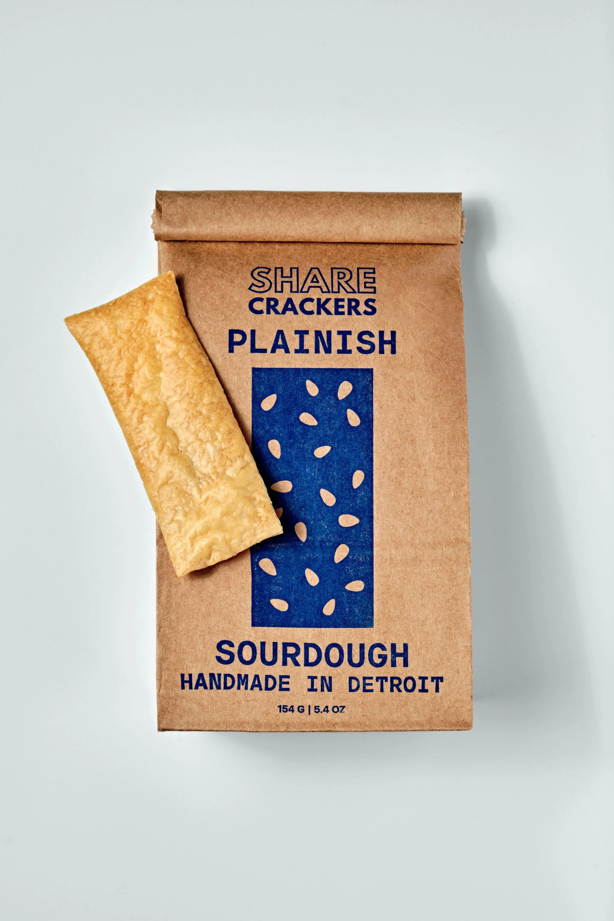 08_PlainishBagCracker.jpg