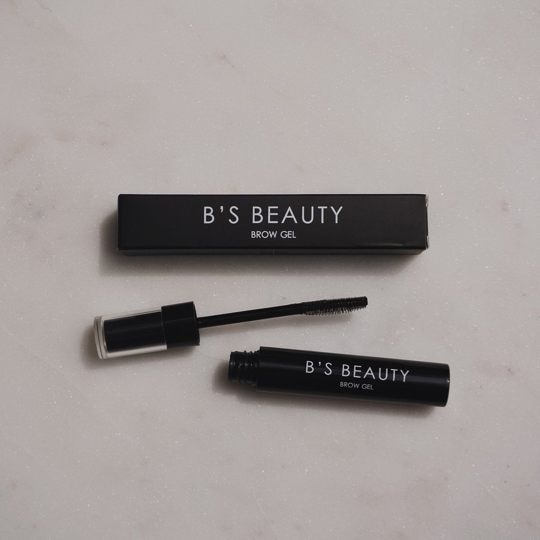 Introducing our very first product.. 

B&rsquo;s Beauty Brow Gel! 

Designed to effortlessly define and sculpt your brows. Our gel offers a long-lasting hold with a natural finish. Infused with castor oil and vitamin E, it shapes and cares for your b
