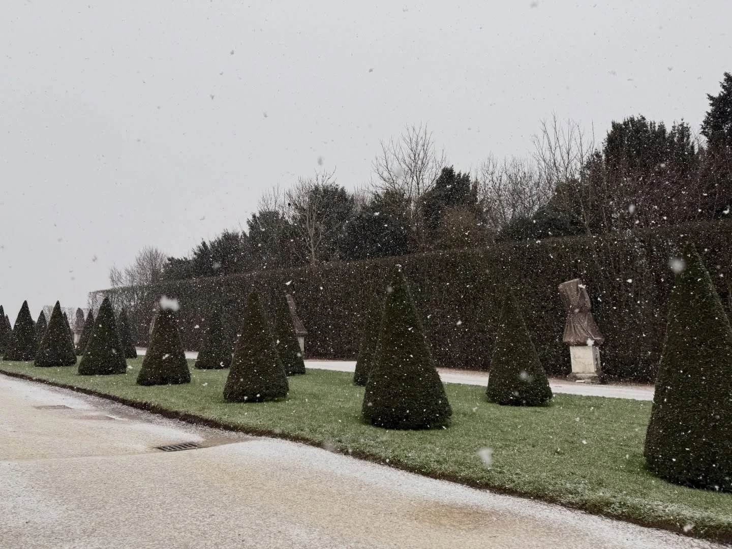 Snowflakes at Versailles ❄️ #TrishaLeighTravels