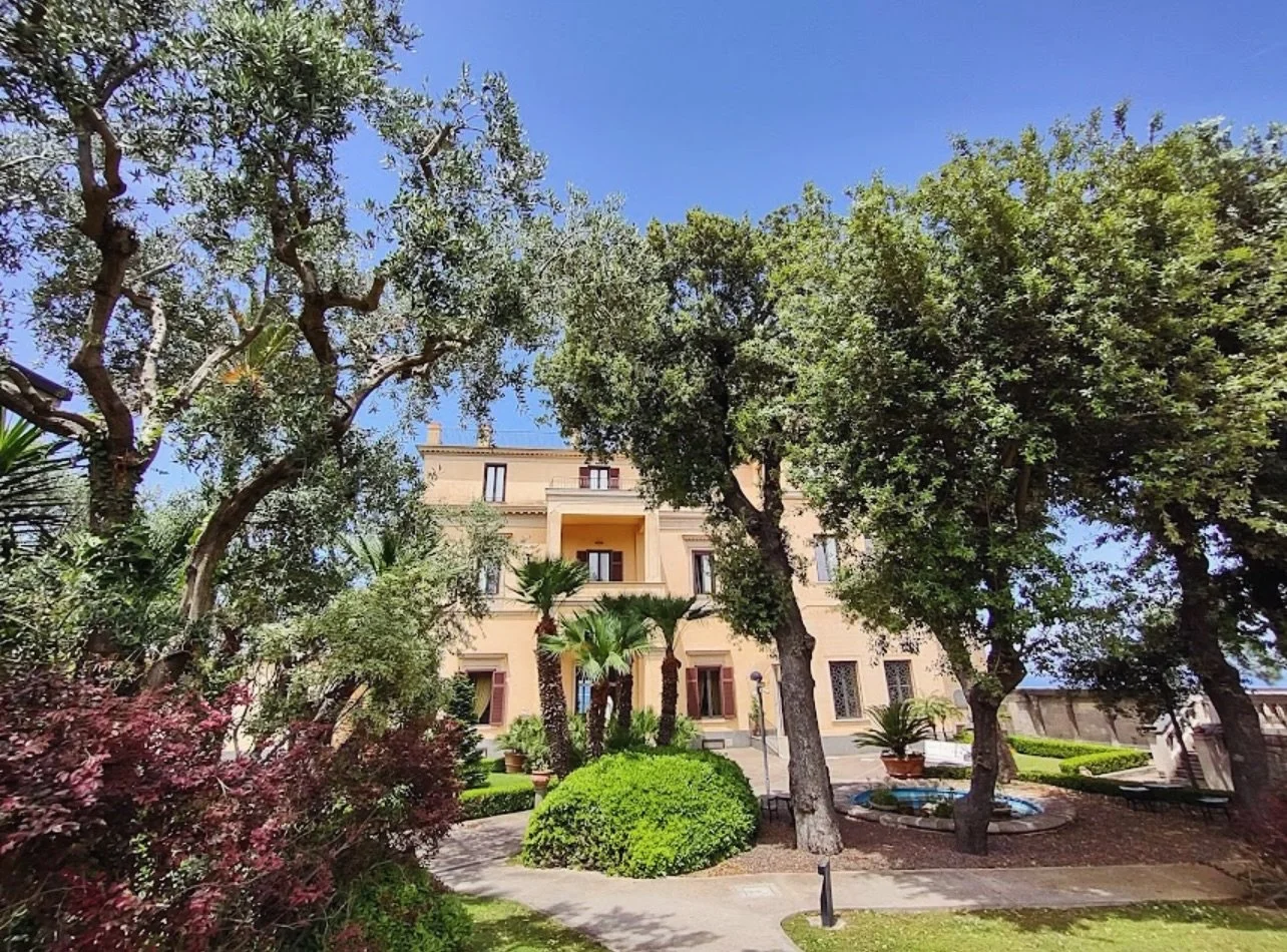 Dreaming of afternoon Aperitivo  #TrishaLeighTravels