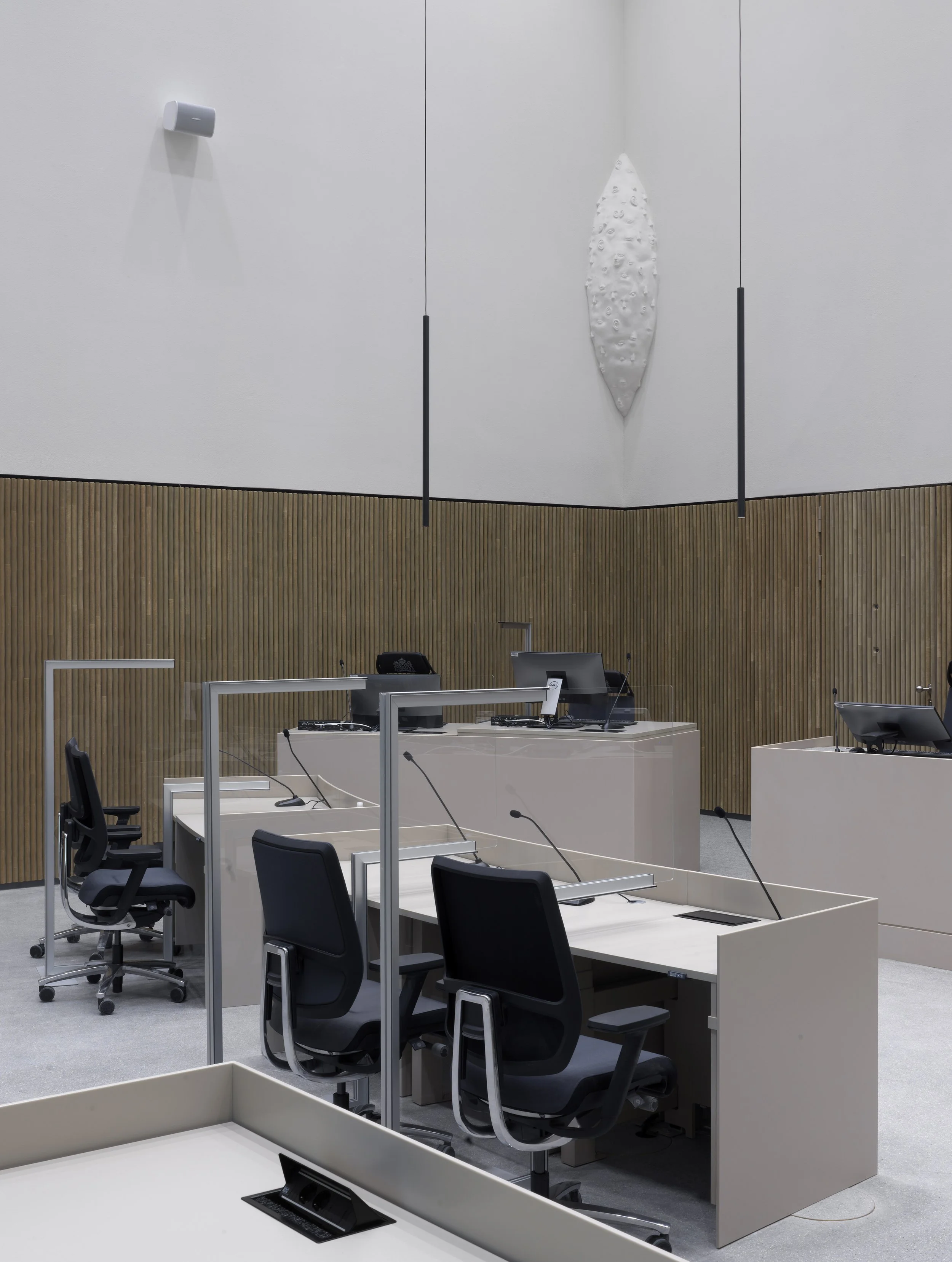 094.FEMMY OTTEN-RECHTBANK AMSTERDAM 2020-PH.GJ.vanROOIJ.jpg