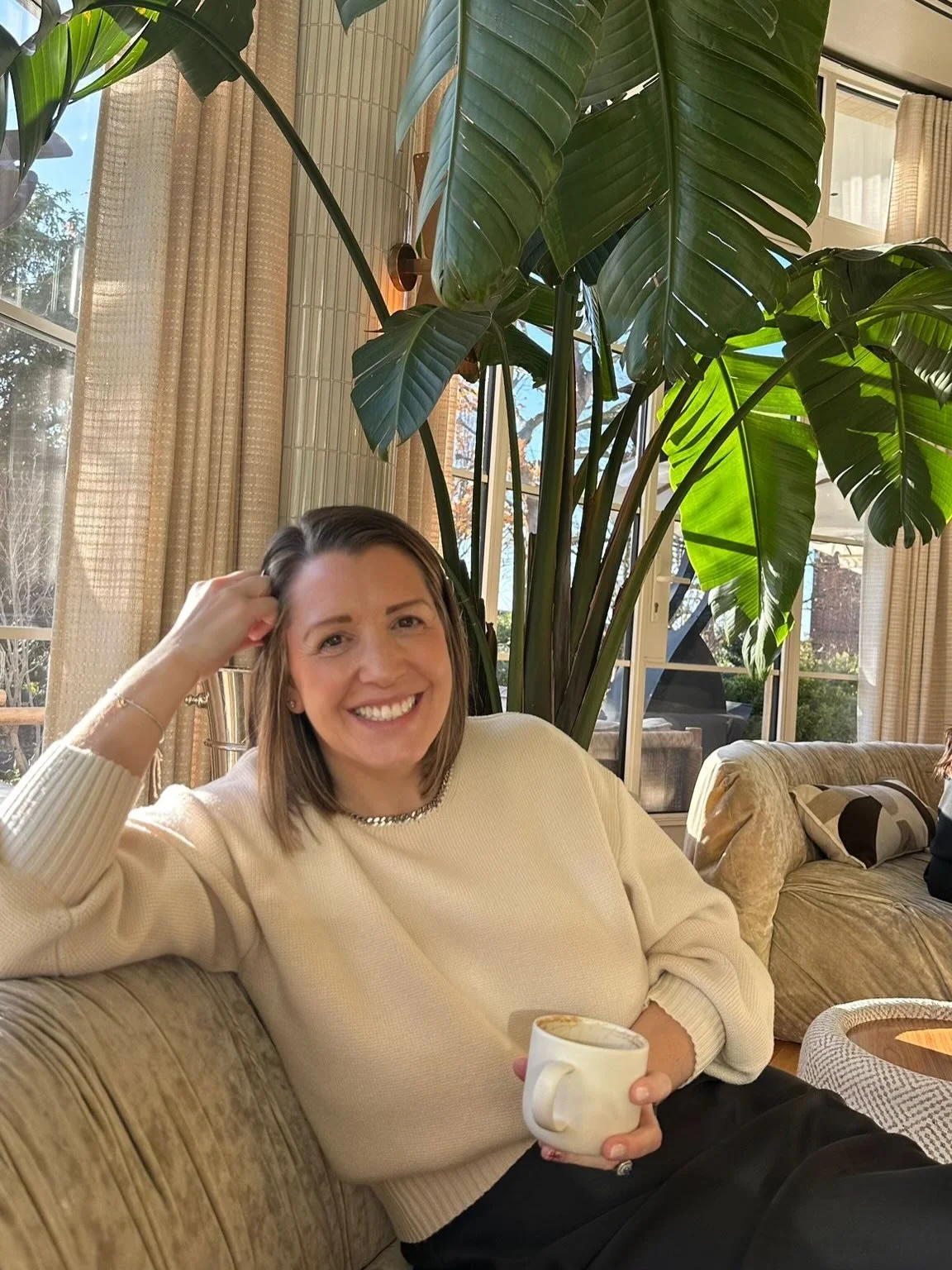 Expectation vs. Reality: The Hump Day Edition. 🥂➡️ 🛏️

1️⃣ The plan: A fancy members club this morning, coffee that I didn&rsquo;t make myself, and a productive co-working date with a friend.

2️⃣ The reality: Working from bed, laptop balanced on m