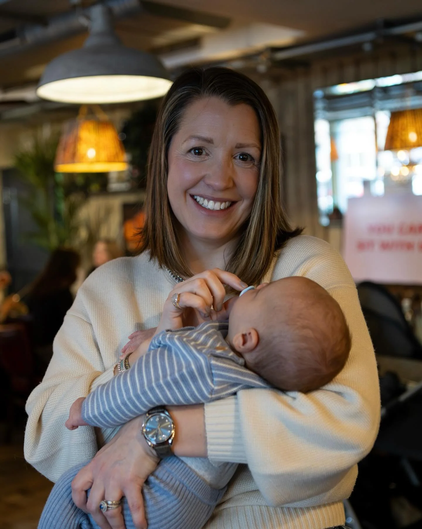 The &ldquo;Pre-Talk&rdquo; snuggles. 🤍👶

I&rsquo;m still smiling looking back at these photos by the fabulous @katie.gray.photography from the amazing brunch morning @themumclubtunbridgewells last week, where I was honoured to be the guest speaker.