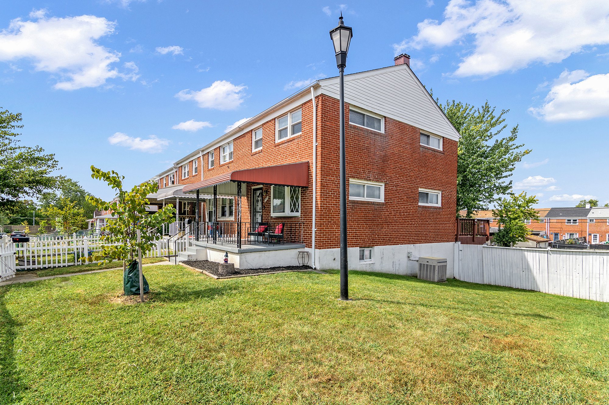 1536 Williams Ave  (35).jpg