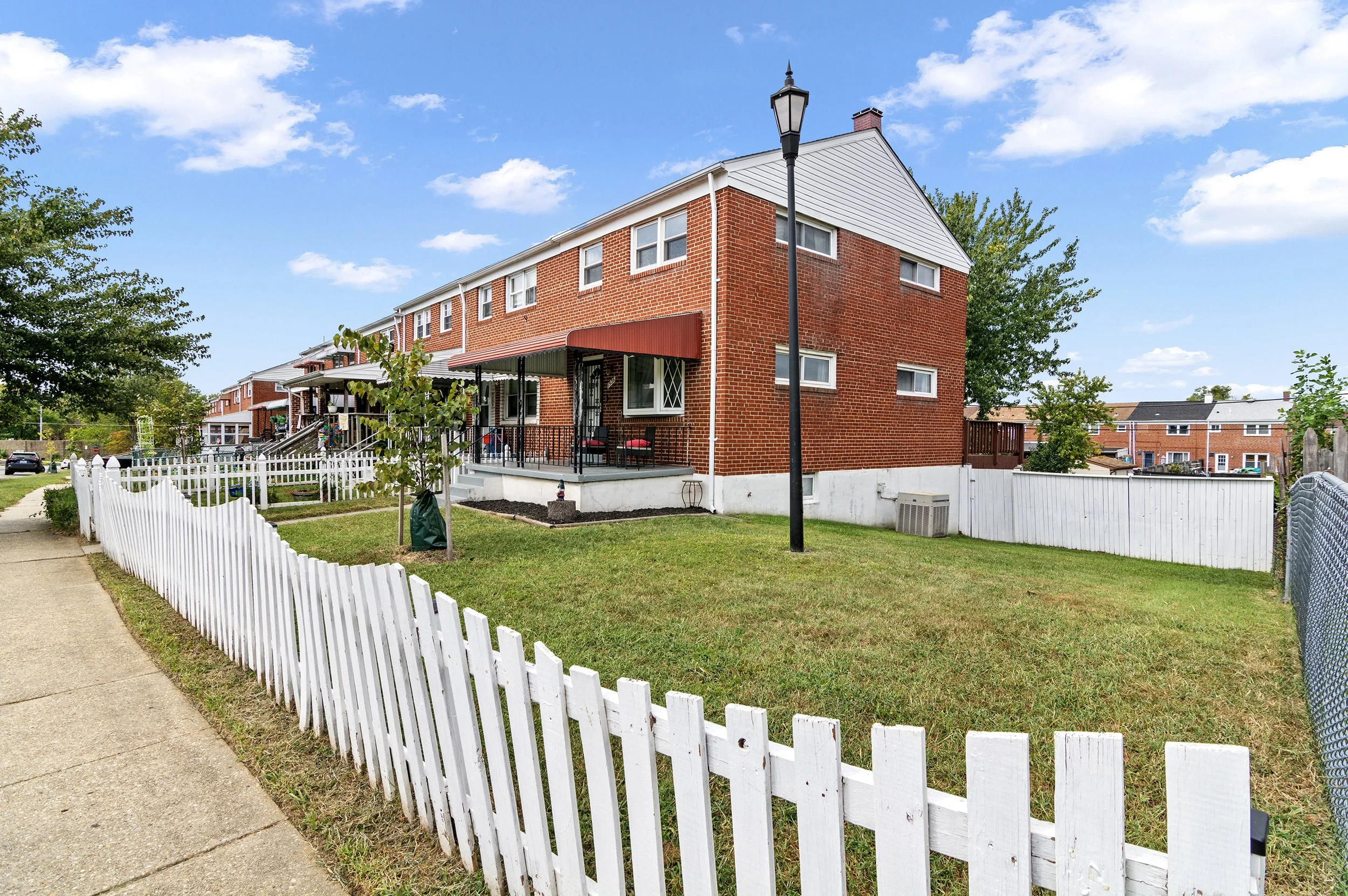 1536 Williams Ave  (38).jpg