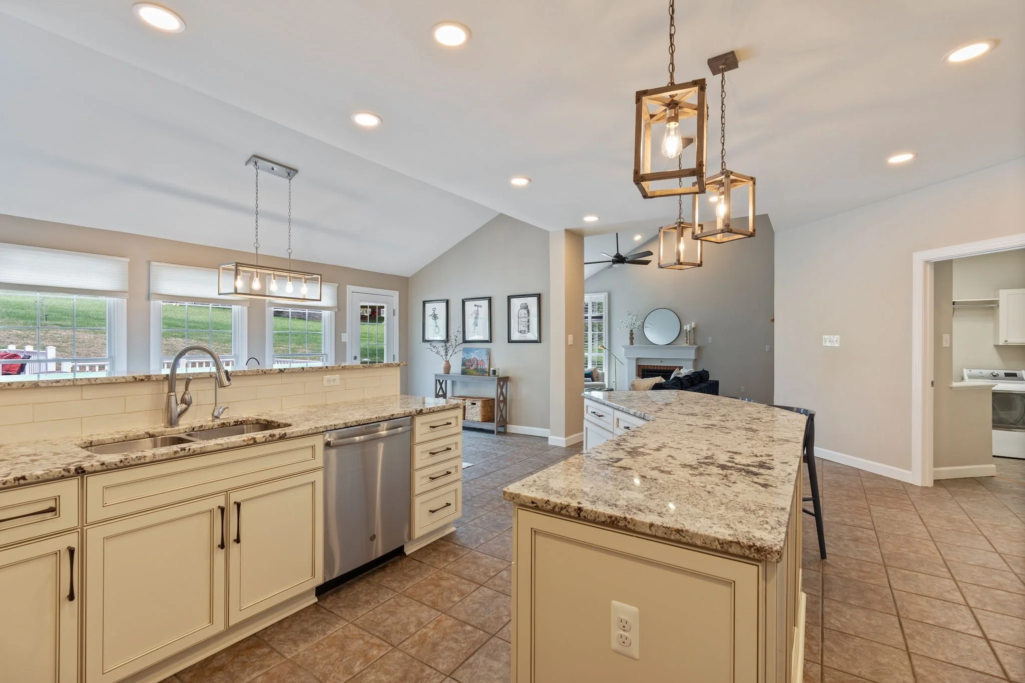 74-web-or-mls-Corbett 74.jpg