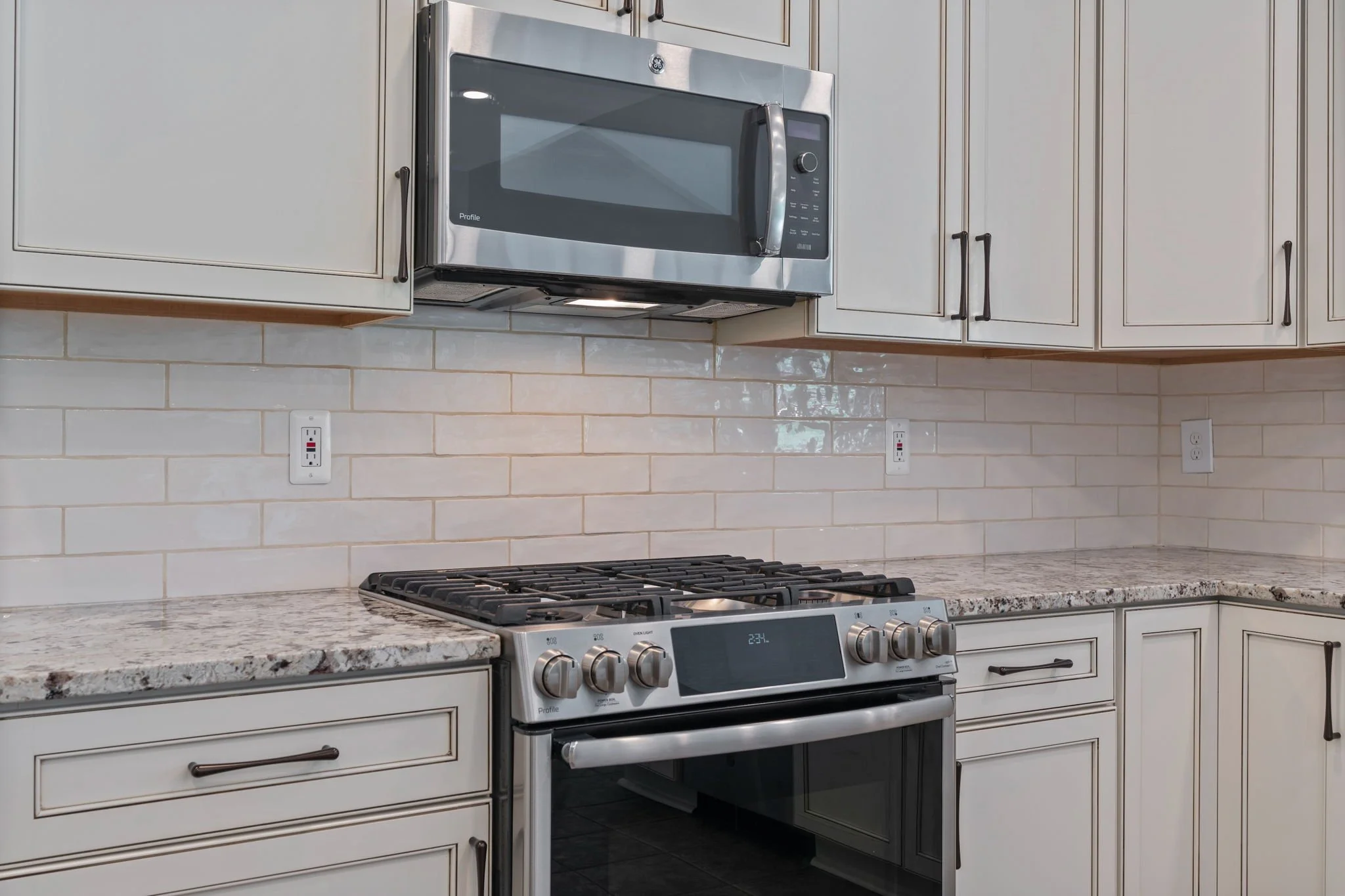 73-web-or-mls-Corbett 73.jpg