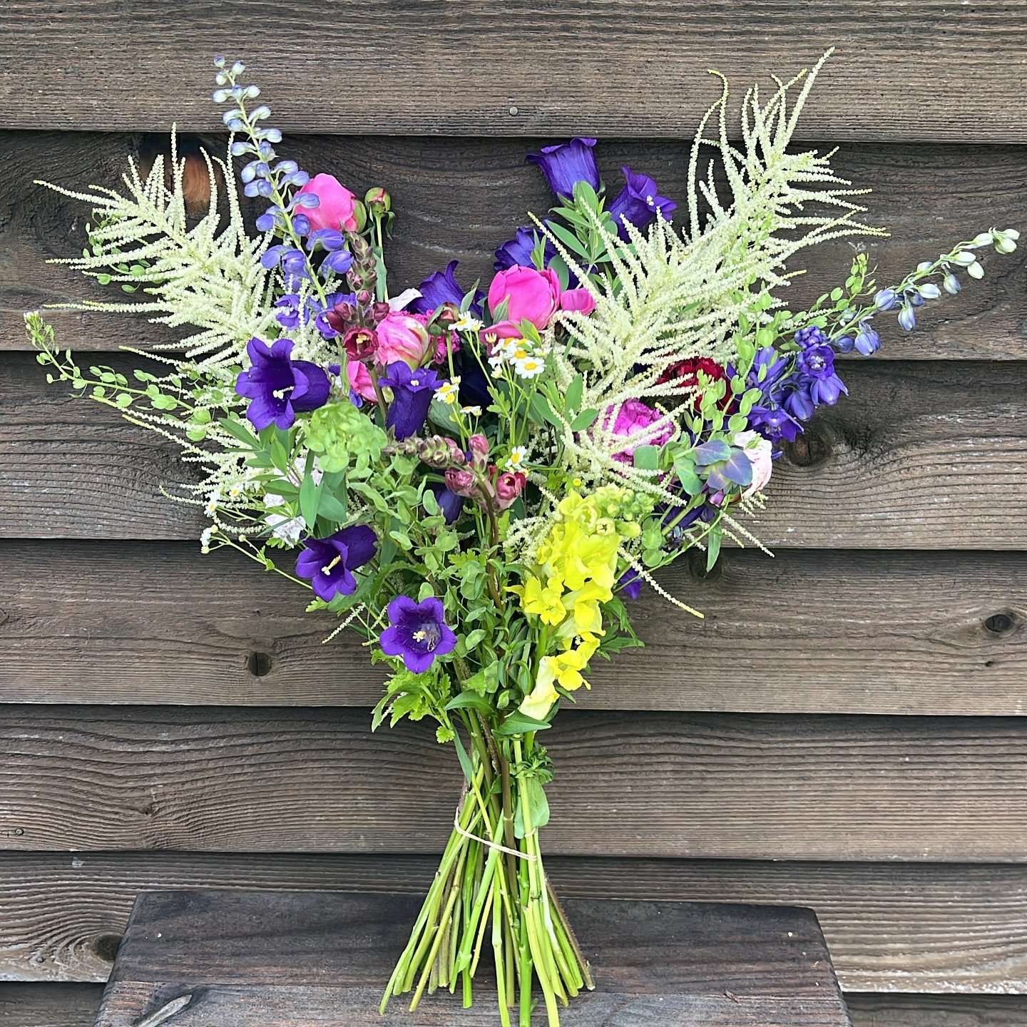 📢Last call for our Early Bloomers Bouquets Subscription.

👩🏼&zwj;🌾💐🧑🏼&zwj;🌾 We&rsquo;re excited about this year and we&rsquo;ve added an option to come out and enjoy our brand new u-pick as part of your subscription should you want to try you