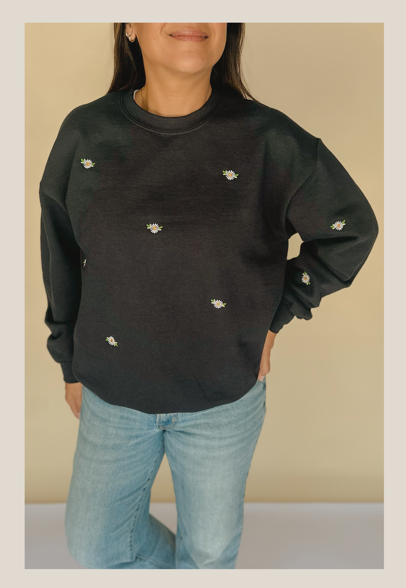 east annex, daisies, sweatshirt, daisy sweatshirt, gildan, oversized sweatshirt
