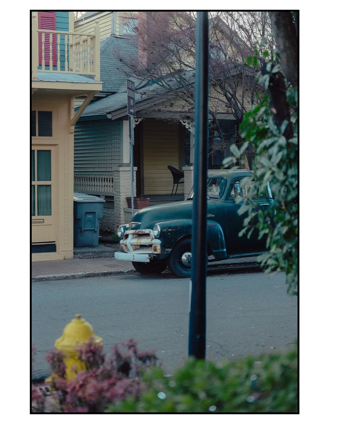 A step back in time. 1950s Chevy
#leicasl2s