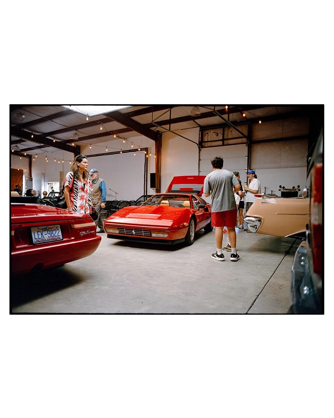 Speed House. 

#kodakfilm #kodakprofessional #leicaR8 #ektacolorpro400 #35mm