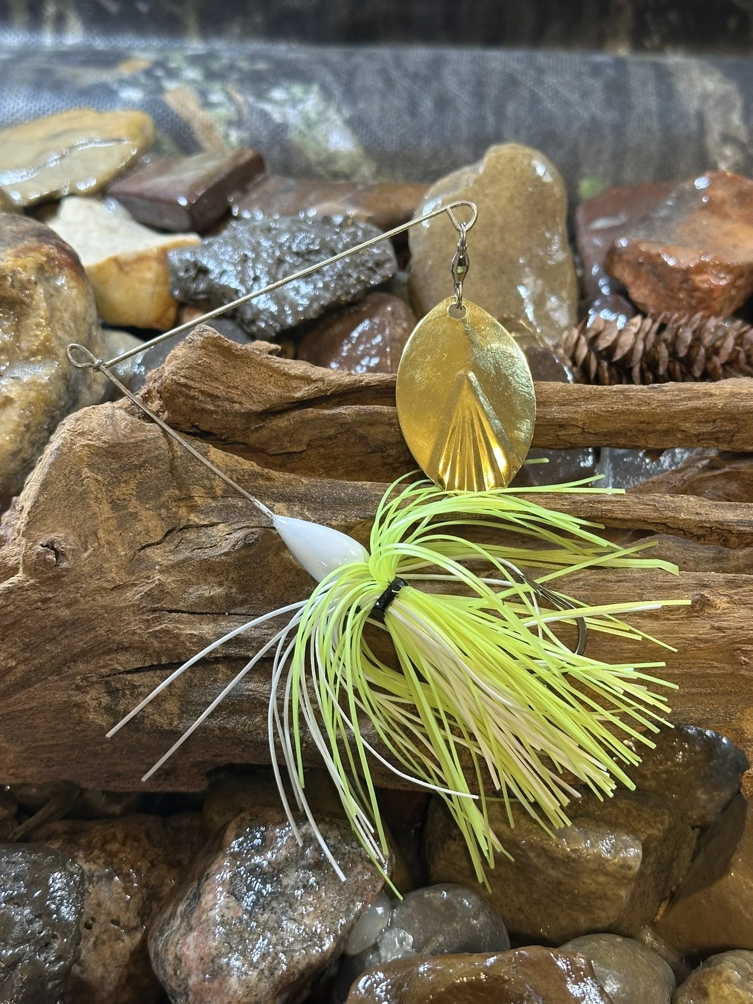 3/8 oz and 1/2oz Spinnerbaits.