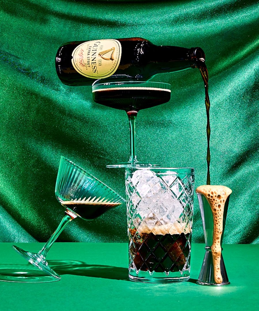 Throwback to one of my favorite St Patrick&rsquo;s Day-themed photos for @dr.yolohashtag &lsquo;s &ldquo;10 Guinness Cocktails to Upgrade Your St. Patrick&rsquo;s Day&rdquo; article. 

I&rsquo;ll drop the link to it in my stories. 

The Guinness Espr