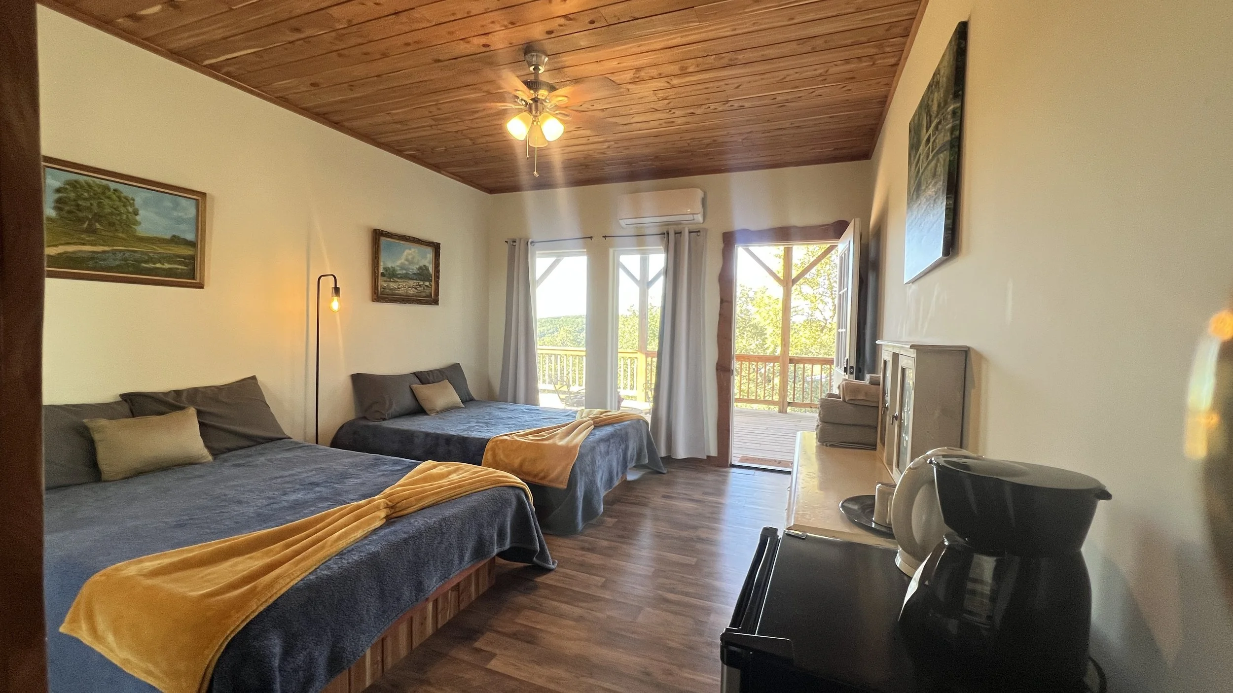 HEAVENLY VIEW SUITE - SHARED OPTION 2 BEDS