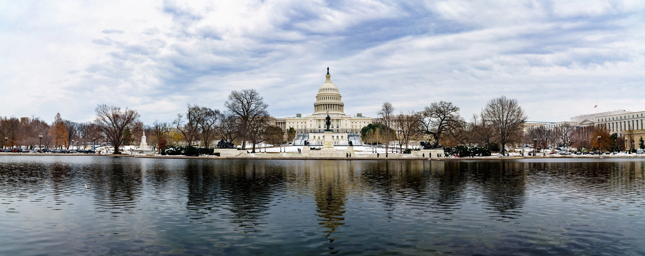 A panoramic shot of the U.S. Capitol.