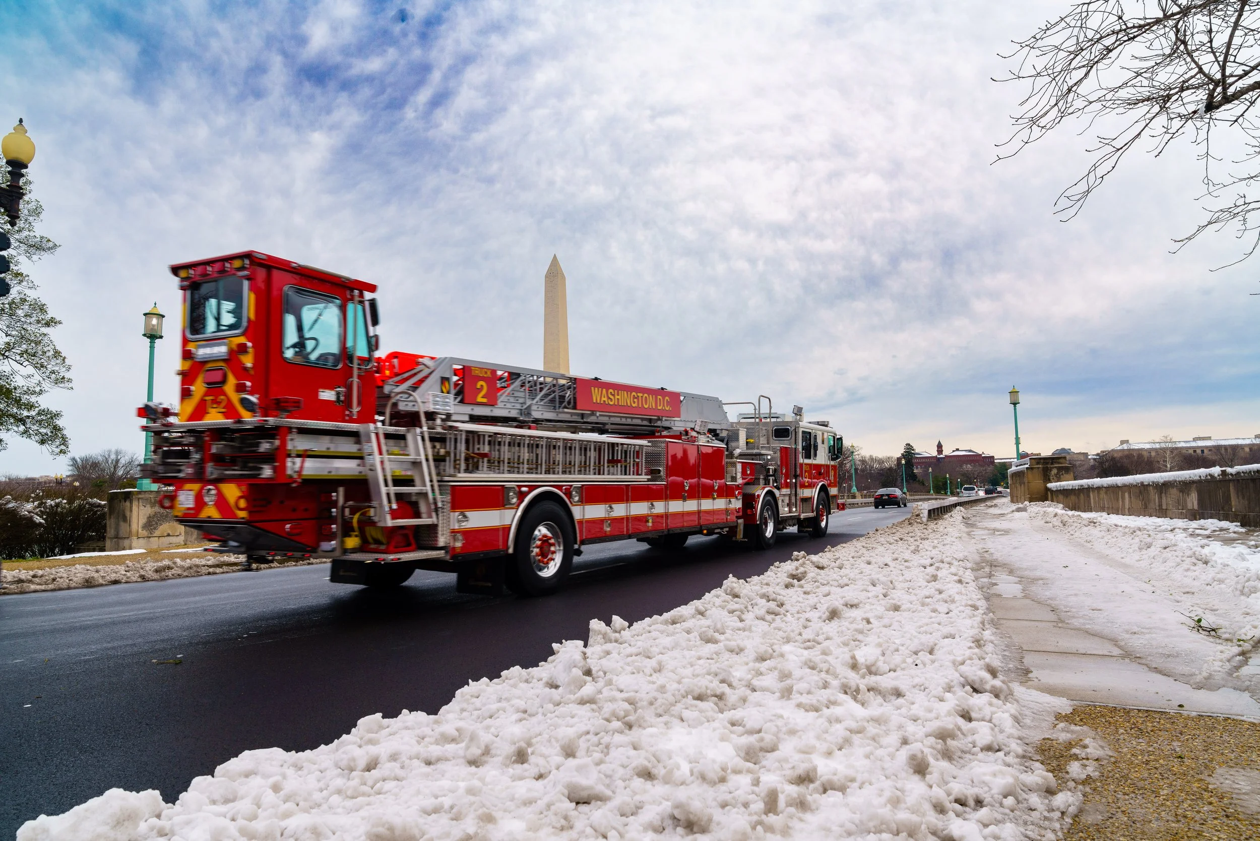 A fire truck from Washington D.C. rushes to a call in downtown D.C.
