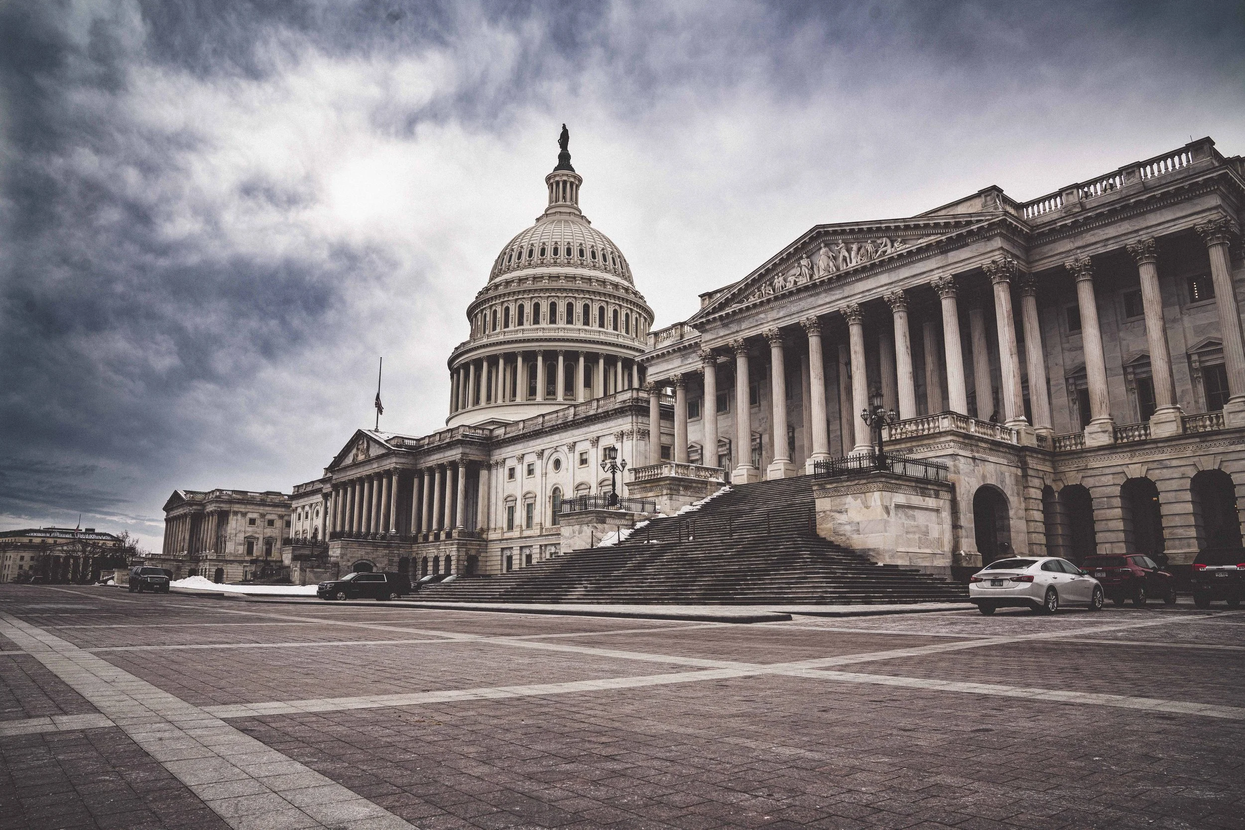 A dramatic image of the U.S. Capitol. 