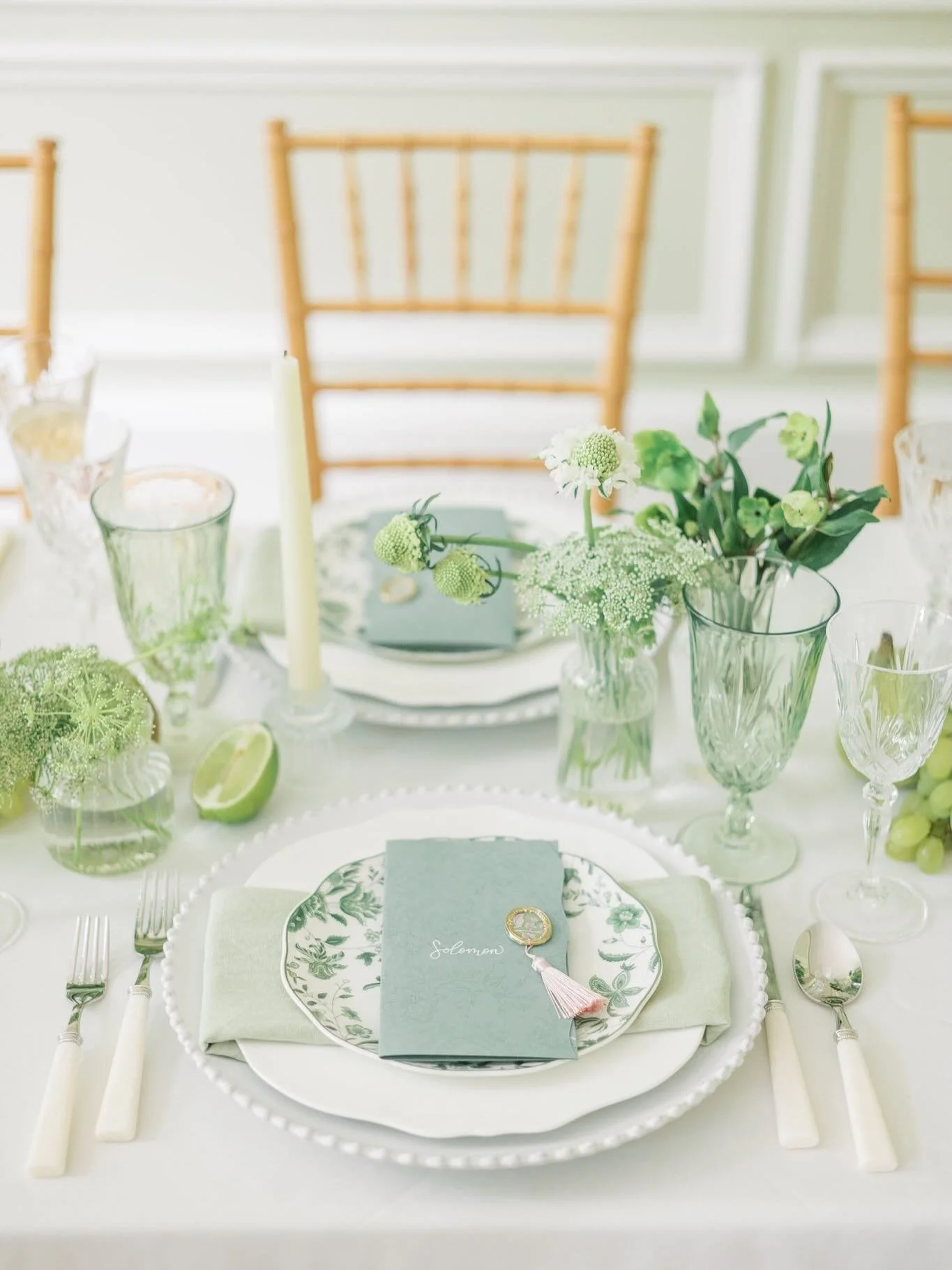 From the ornate piping on the cake, to the harpist&rsquo;s classical music, handmade stationery, the pearls and the intricate trim details in the billiard room at @cairnwood, all of these classic and vintage-vibed reception details were SO stunning t