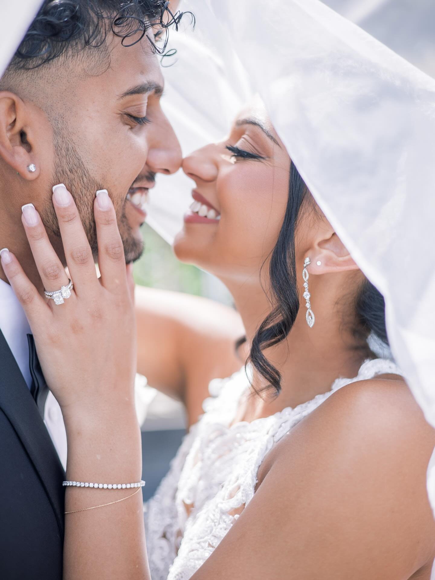 Over Labor Day weekend I had the best time capturing Monica + Mikey&rsquo;s wedding day. We lucked out with the absolute most perfect weather and spent our time in @colonialparkgardens for their first look and bride and groom portraits, followed by a